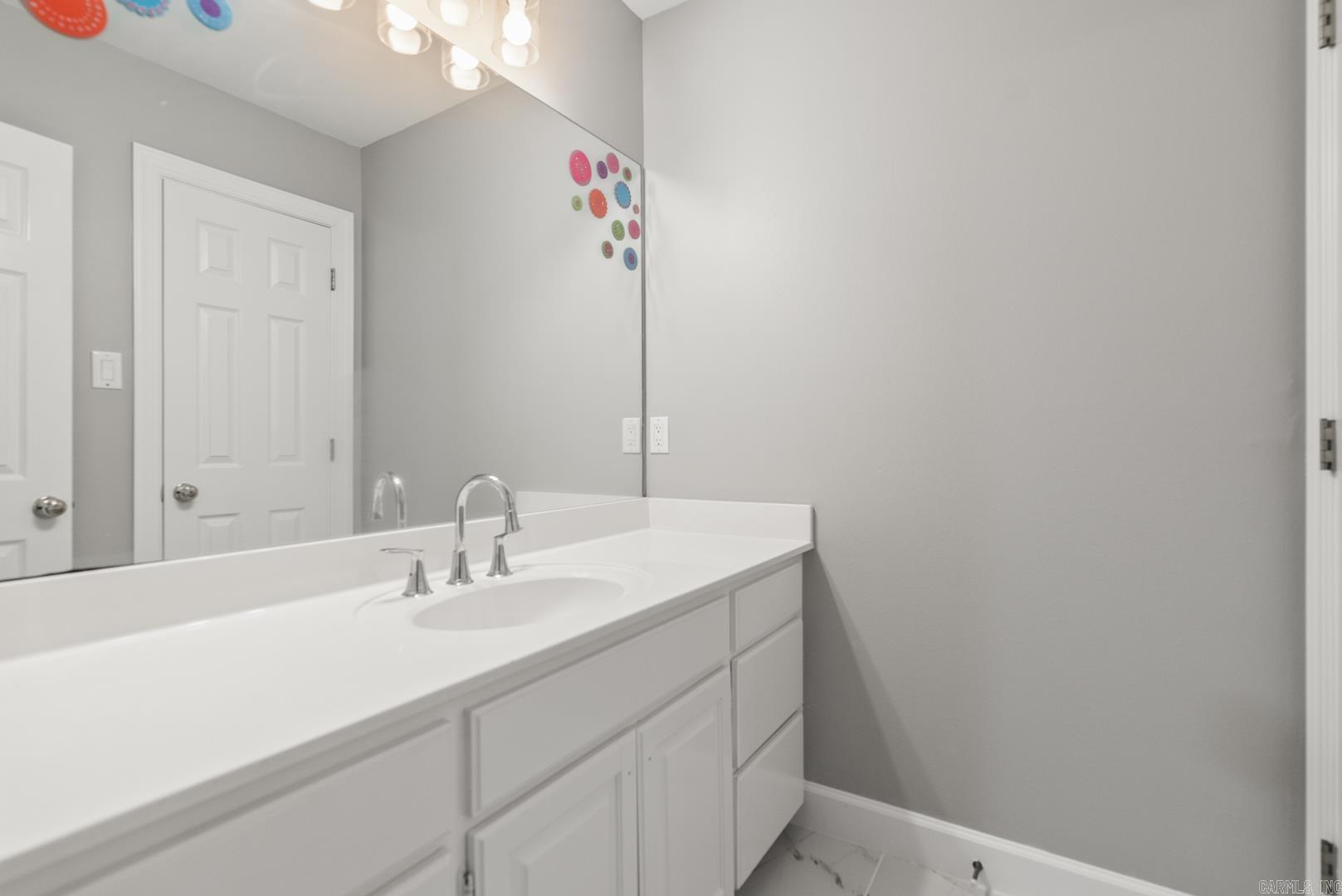 SHADY VALLEY - Residential