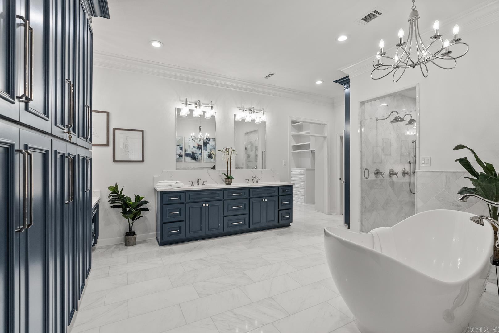 SHADY VALLEY - Residential