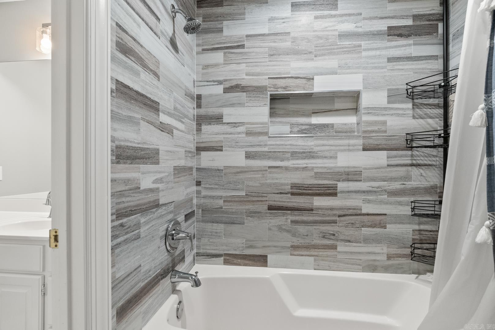 SHADY VALLEY - Residential