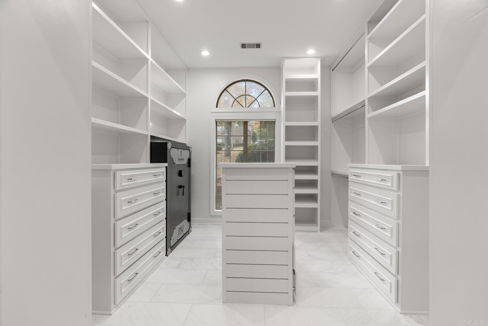 SHADY VALLEY - Residential