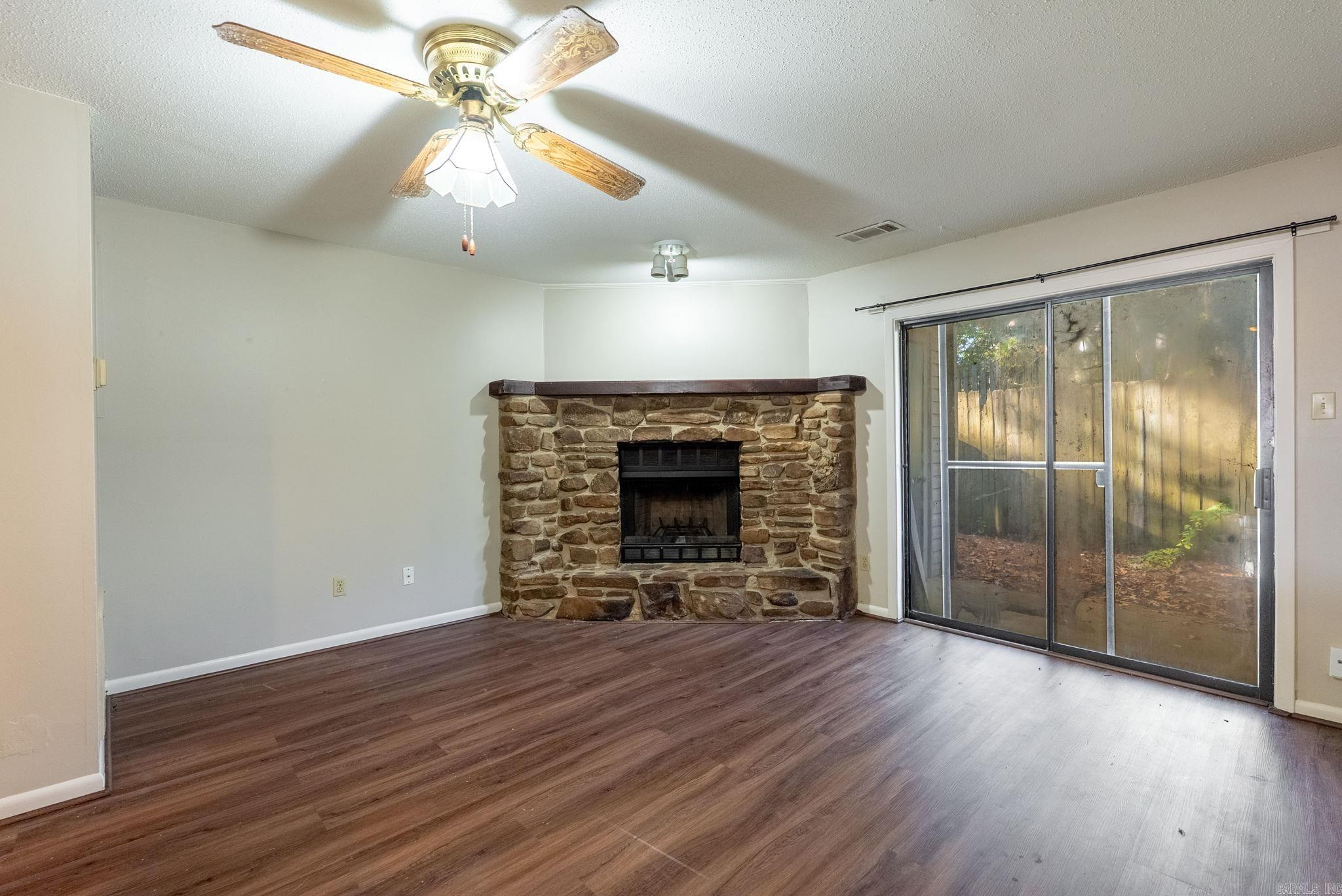 Edge Hill Townhomes - Residential Lease