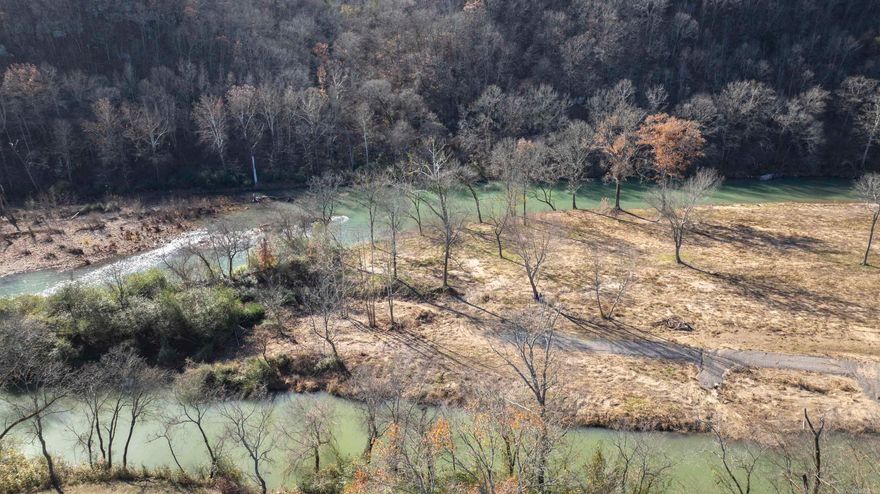 Beautiful river-front lot on the Caddo River in Glenwood, Arkansas! Come build your dream home or your second home on the river with breathtaking views!
