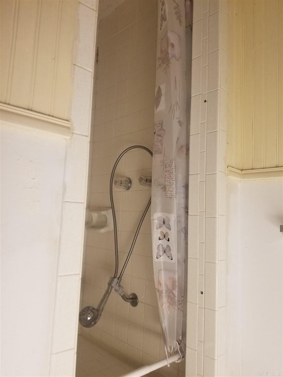 Oak Hurst - Residential Lease