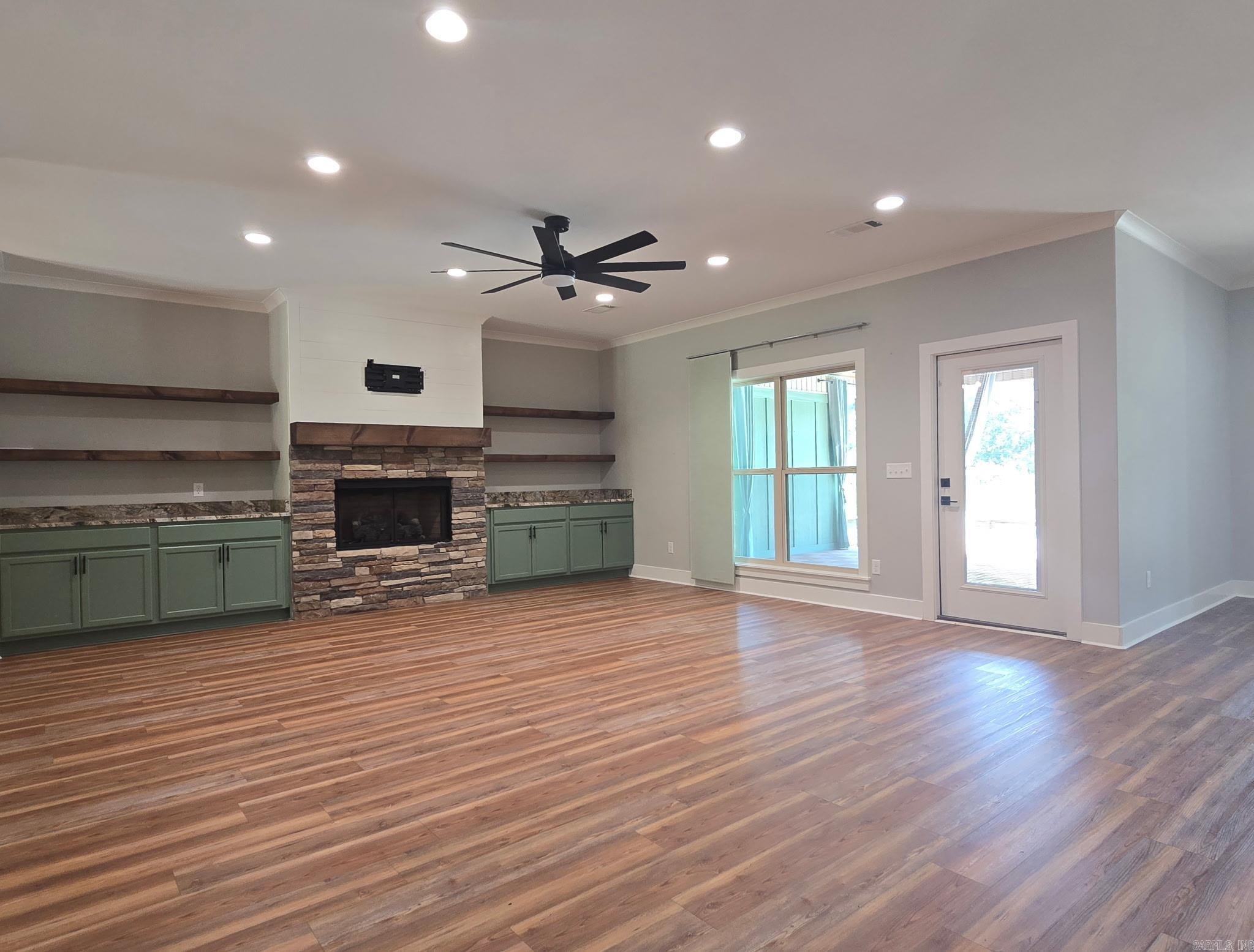 THE WATERS ON TIMBERLAKE - Residential