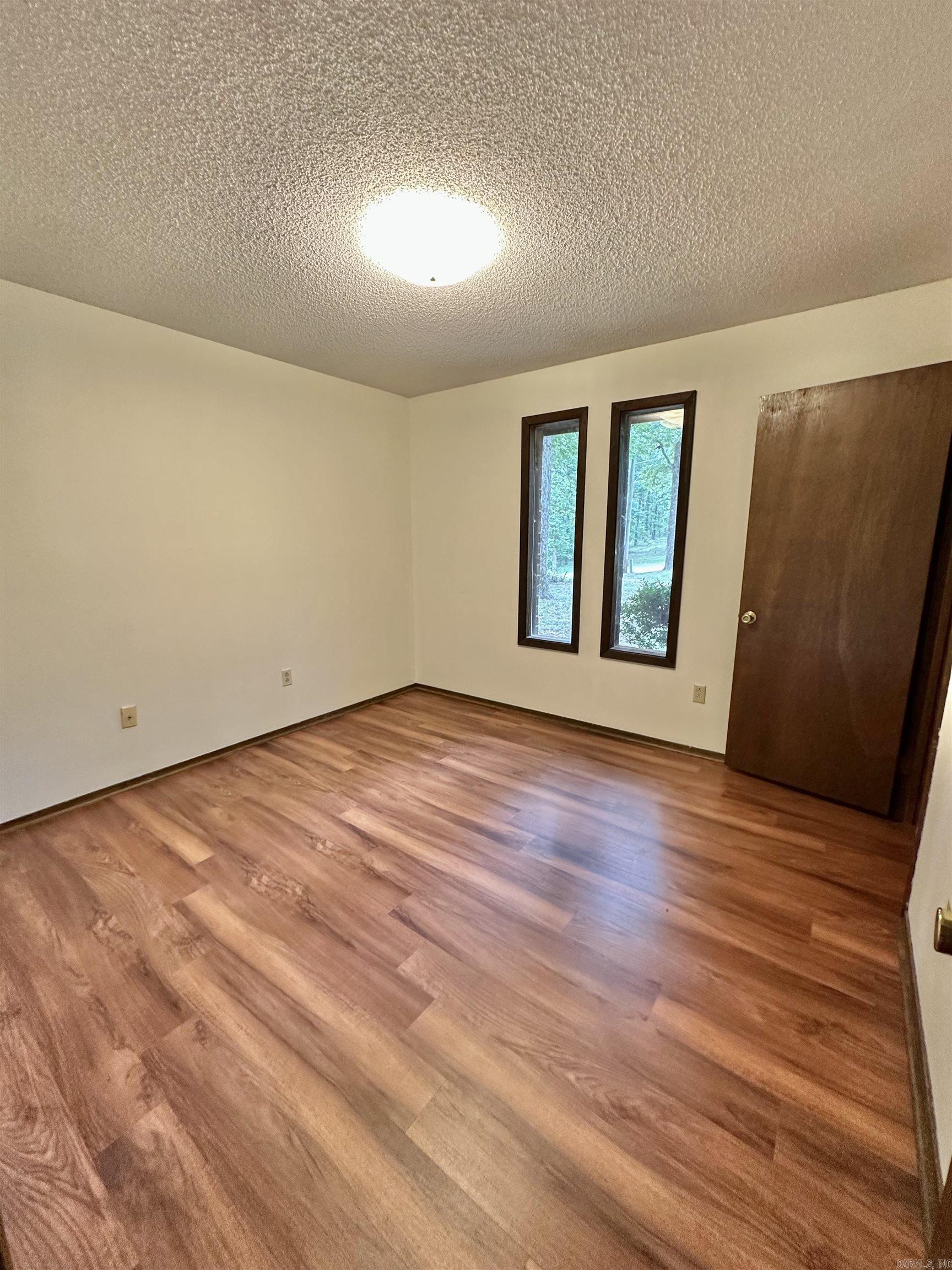 ROLLING OAKS - Residential