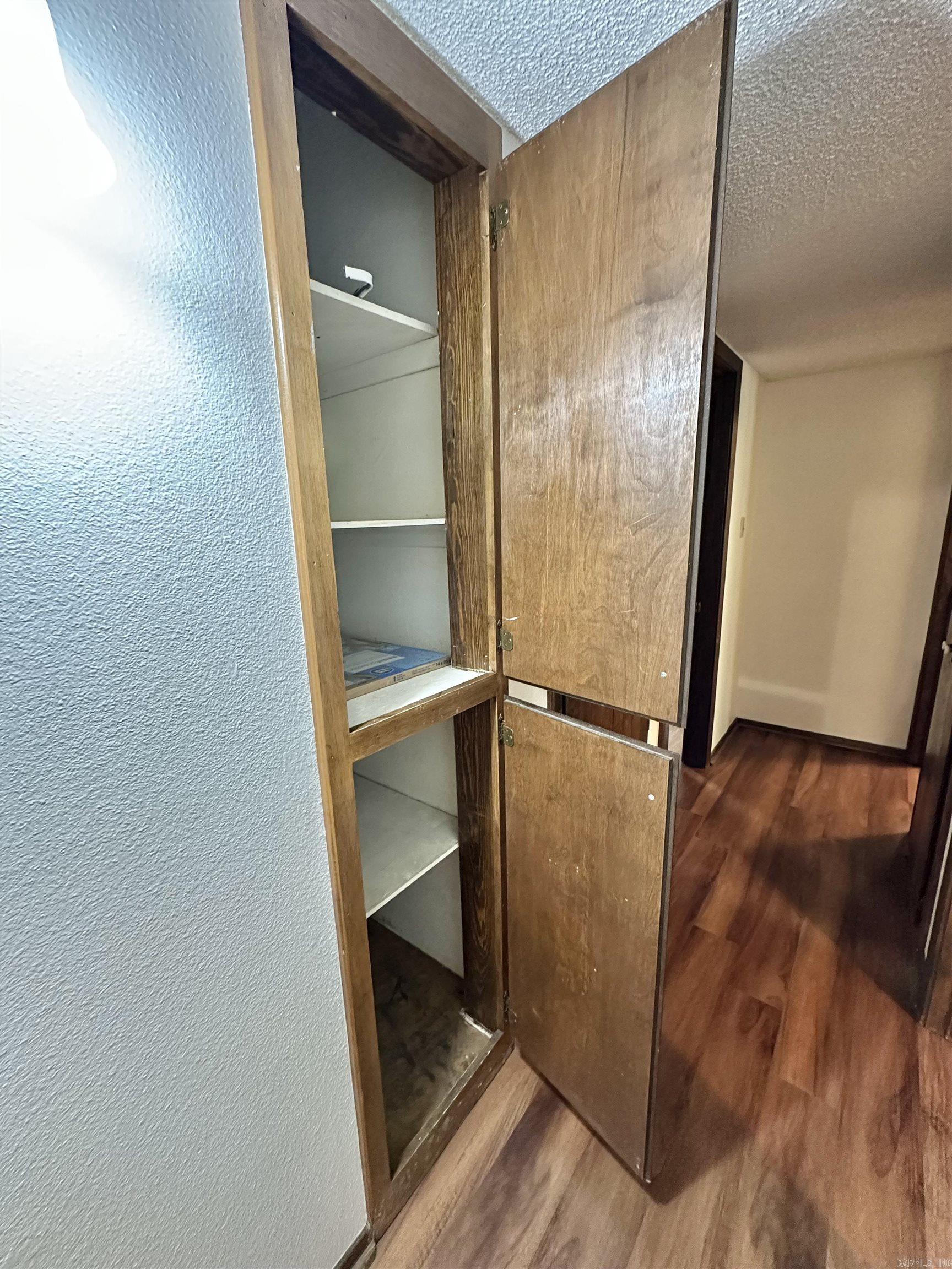 ROLLING OAKS - Residential