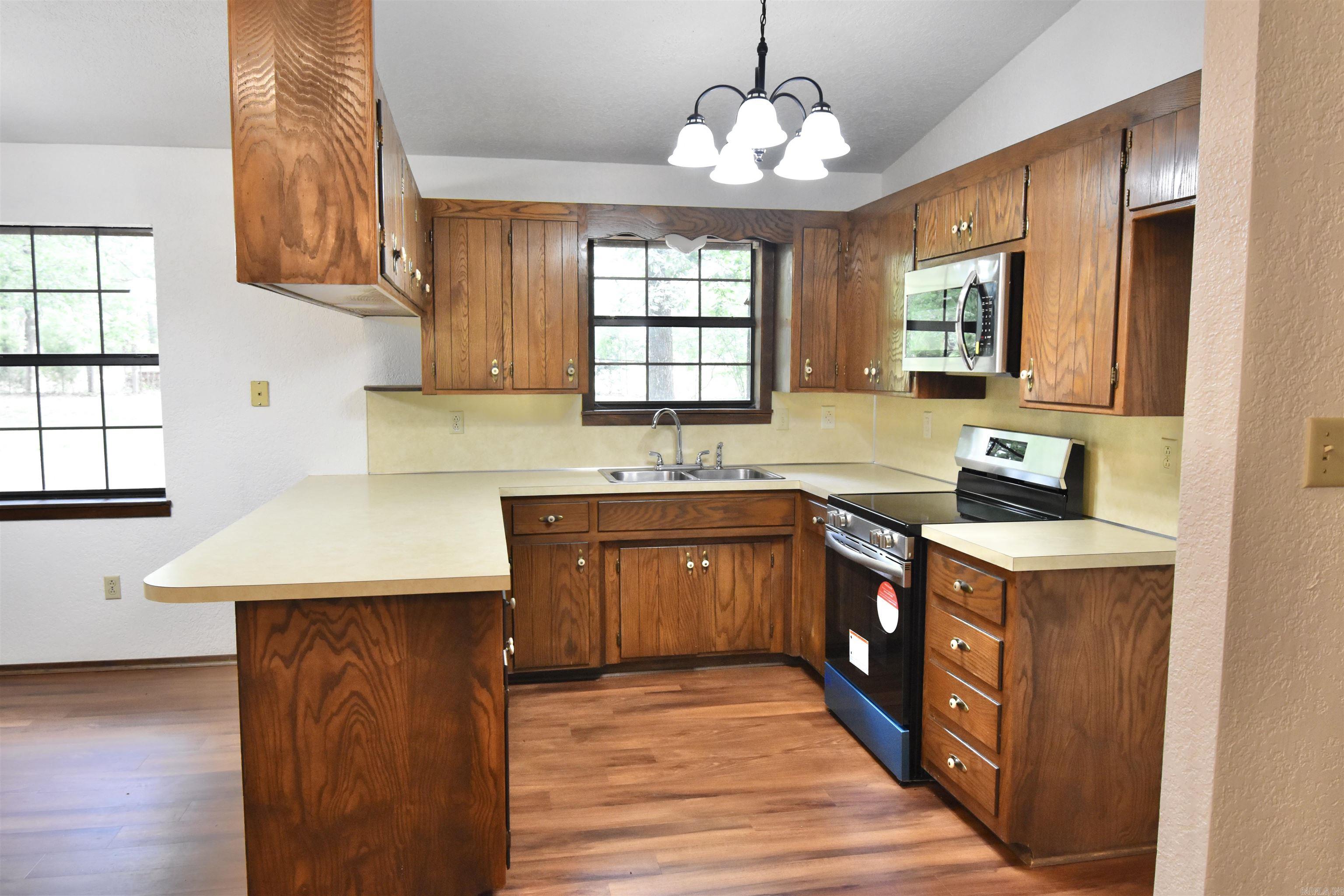 ROLLING OAKS - Residential