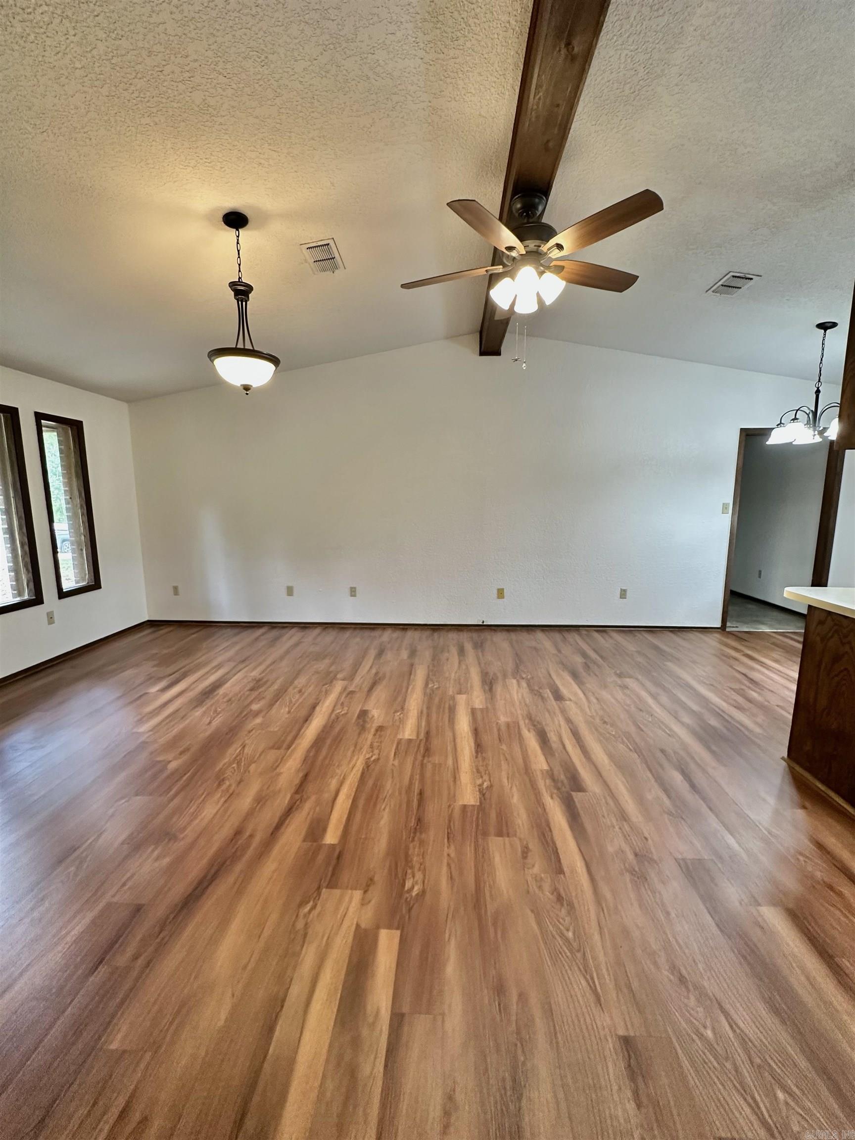 ROLLING OAKS - Residential