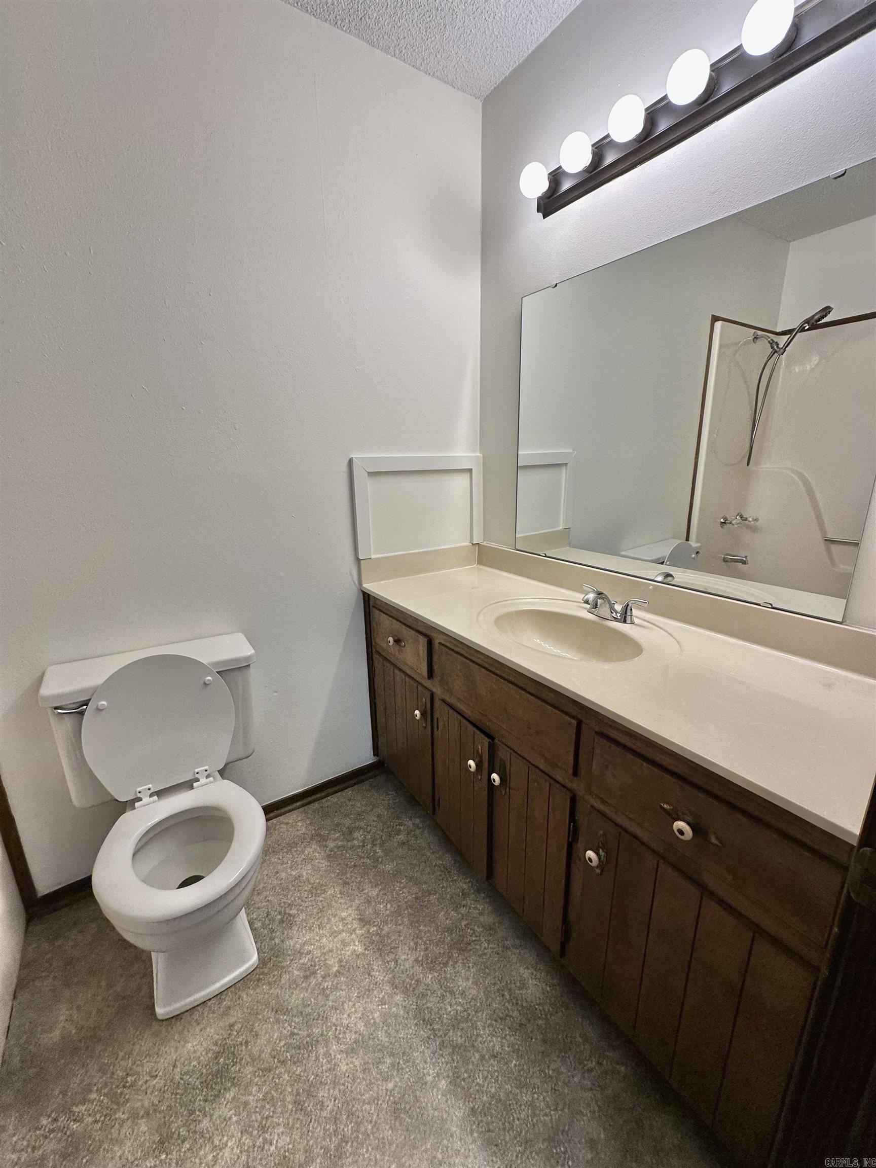 ROLLING OAKS - Residential