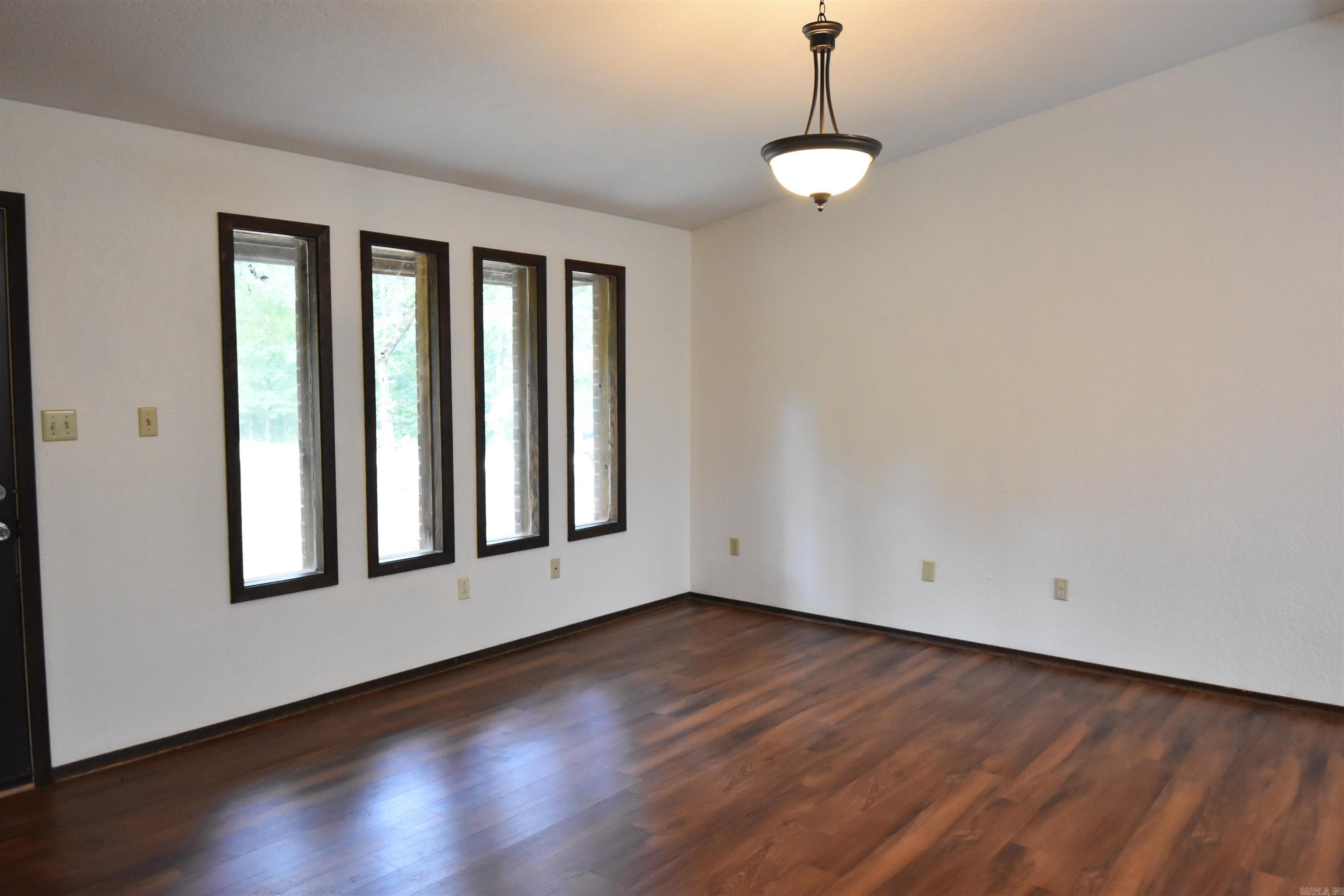 ROLLING OAKS - Residential