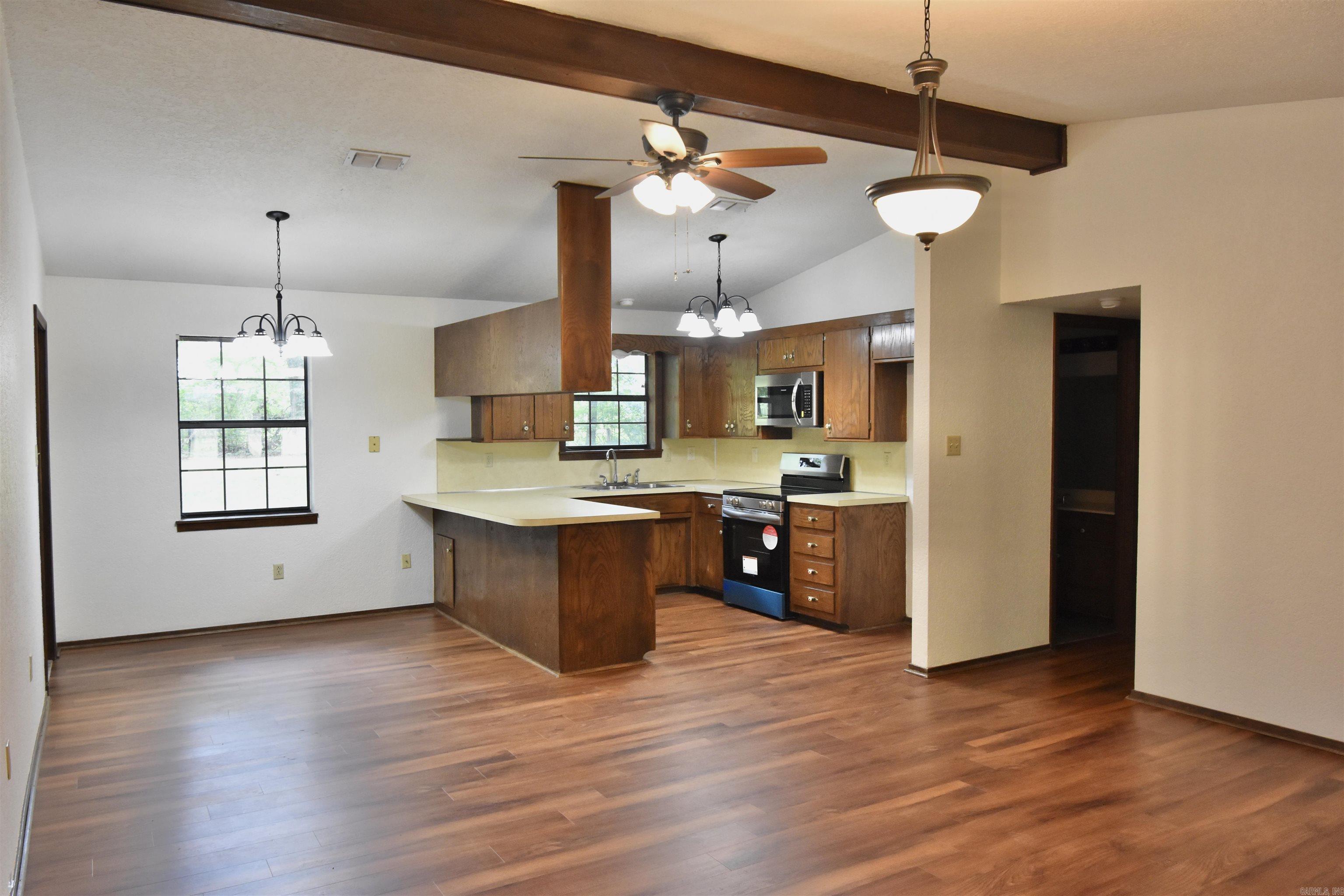 ROLLING OAKS - Residential