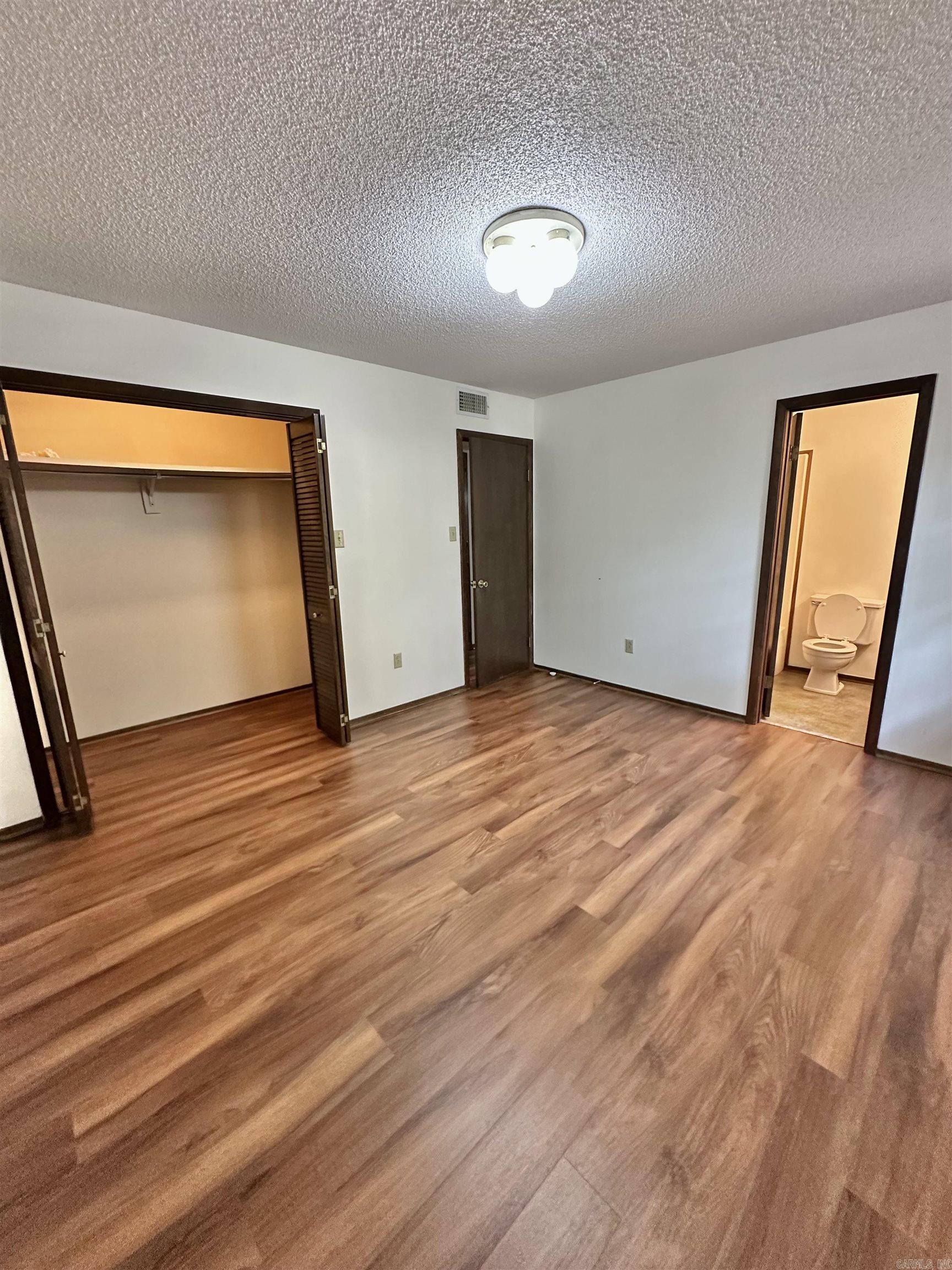ROLLING OAKS - Residential
