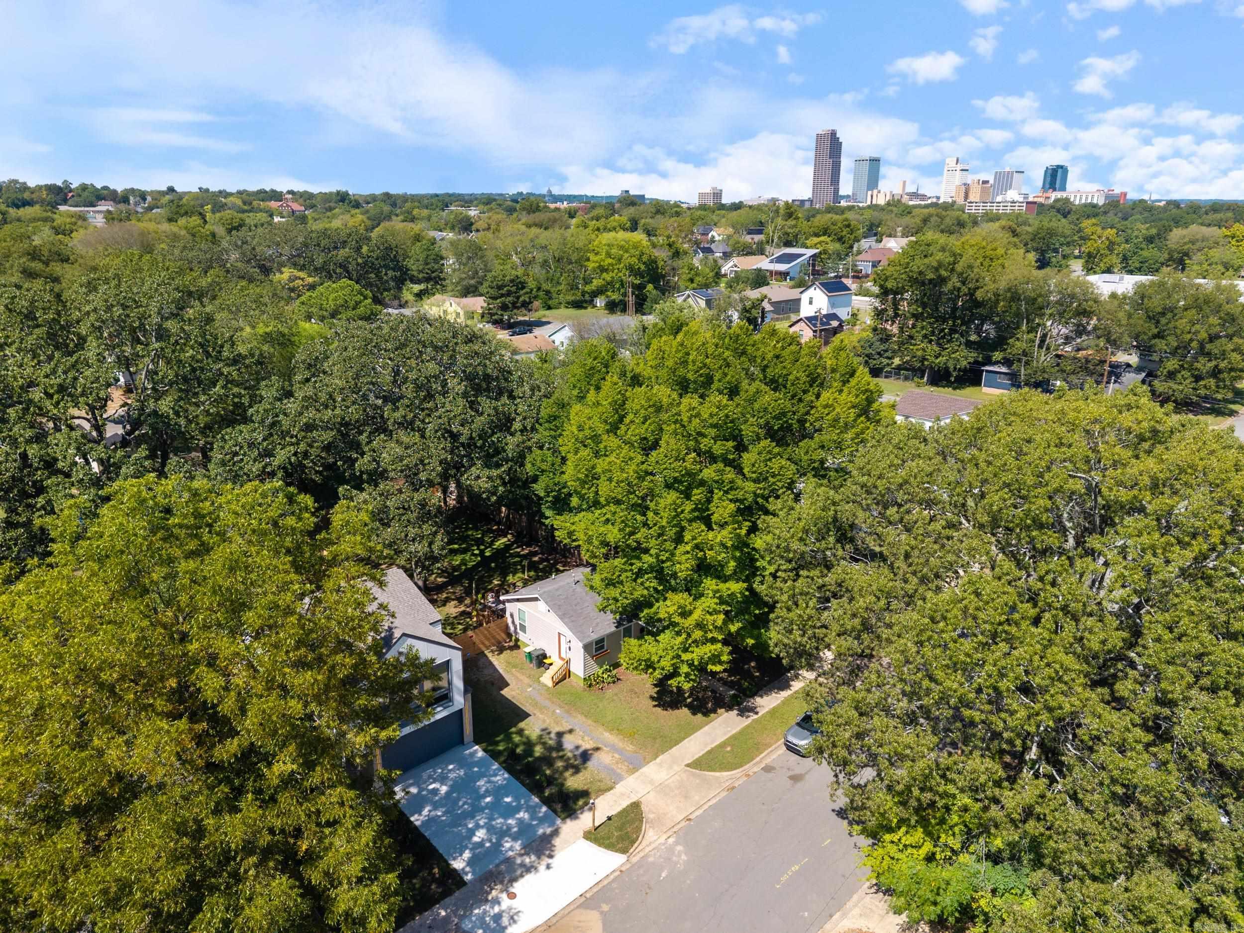 OAK GLENN - Residential