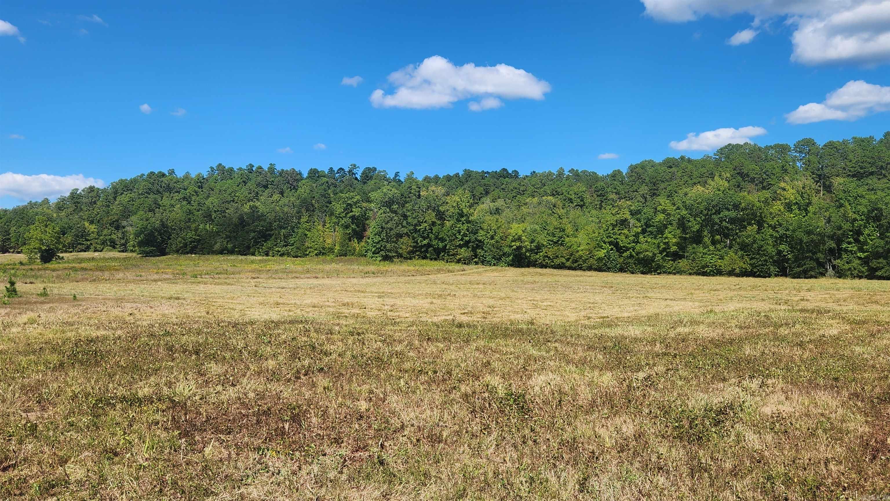 REVAS RETREAT - Land