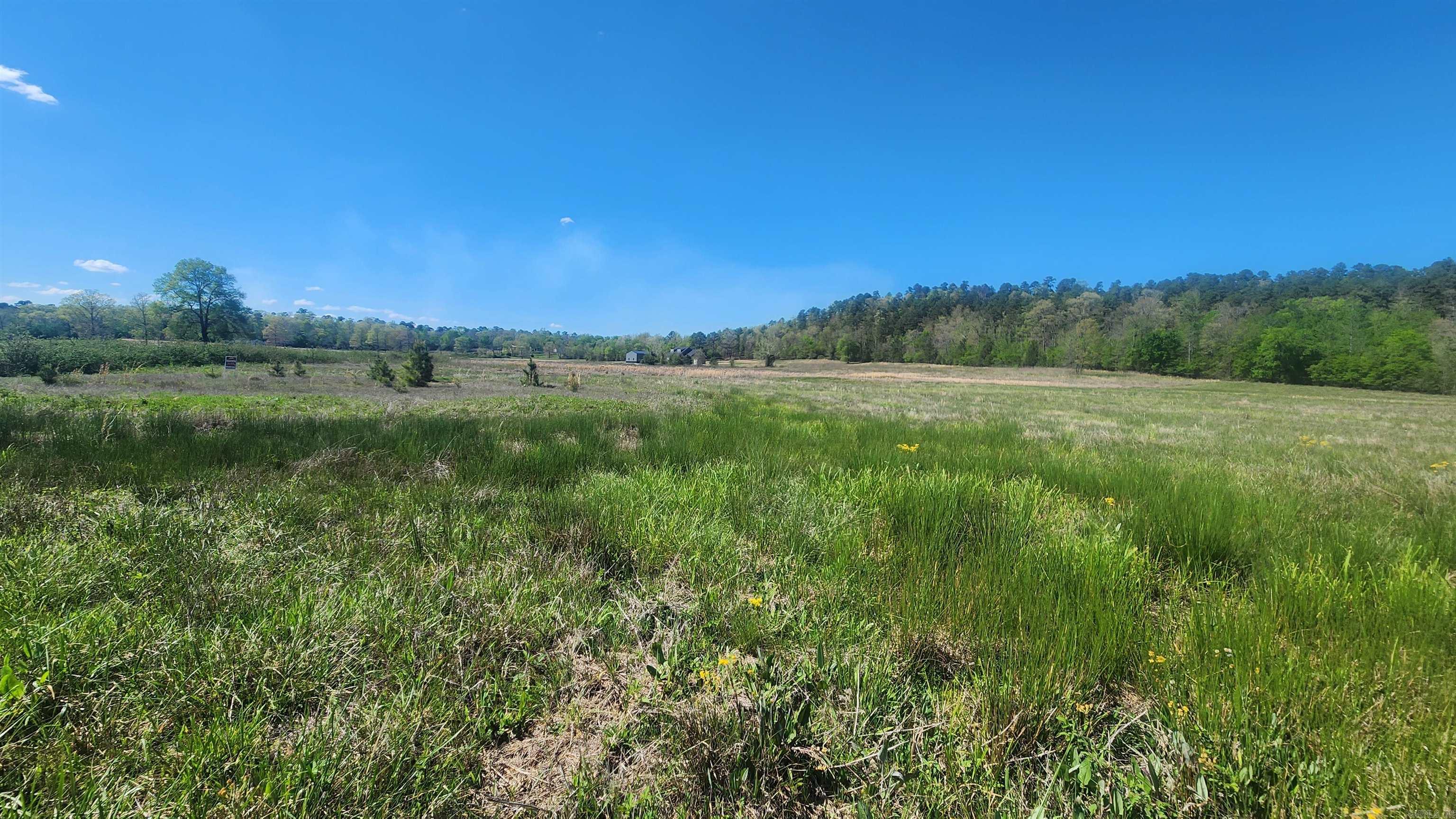 REVAS RETREAT - Land