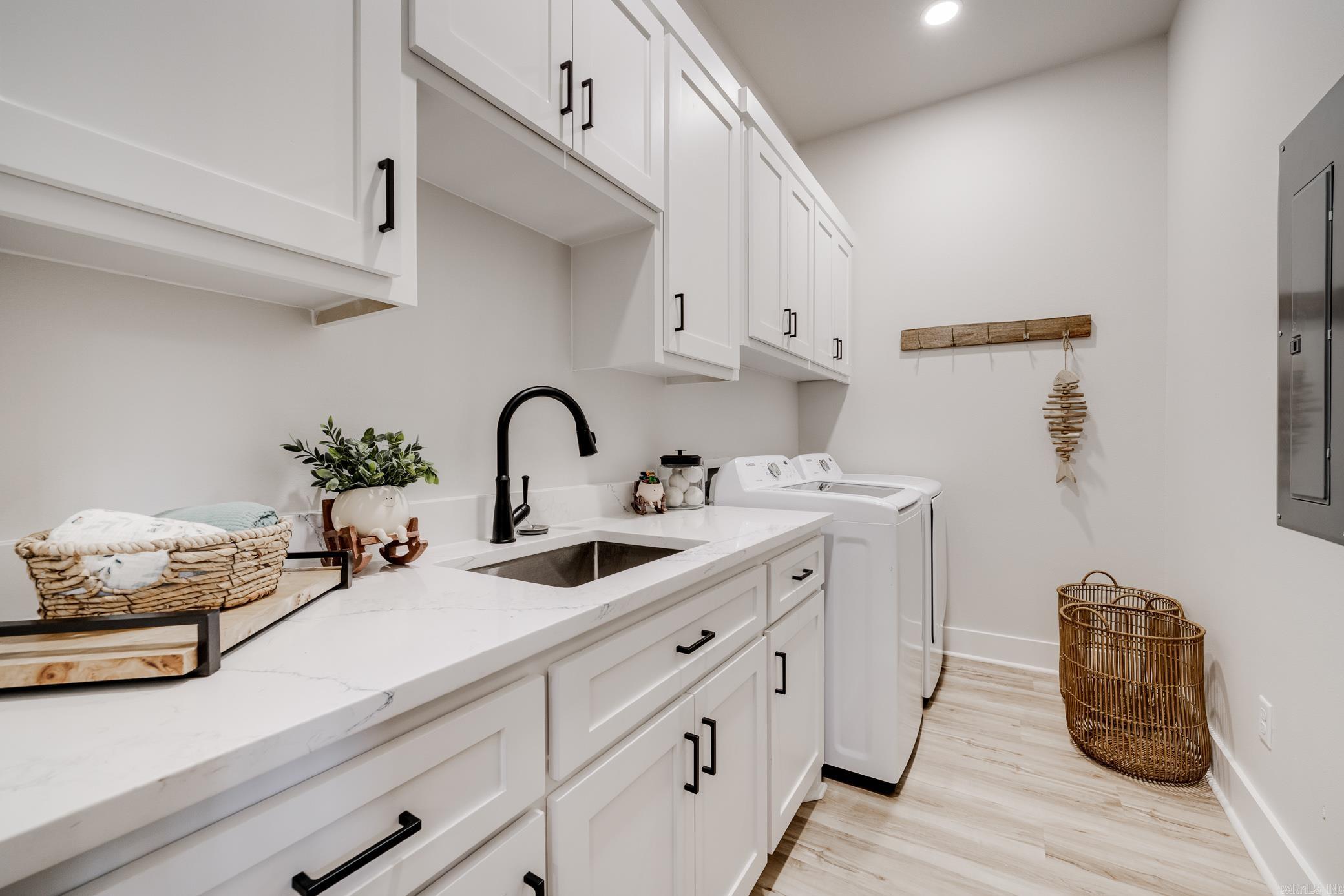 Not in Subdivision - Residential Income