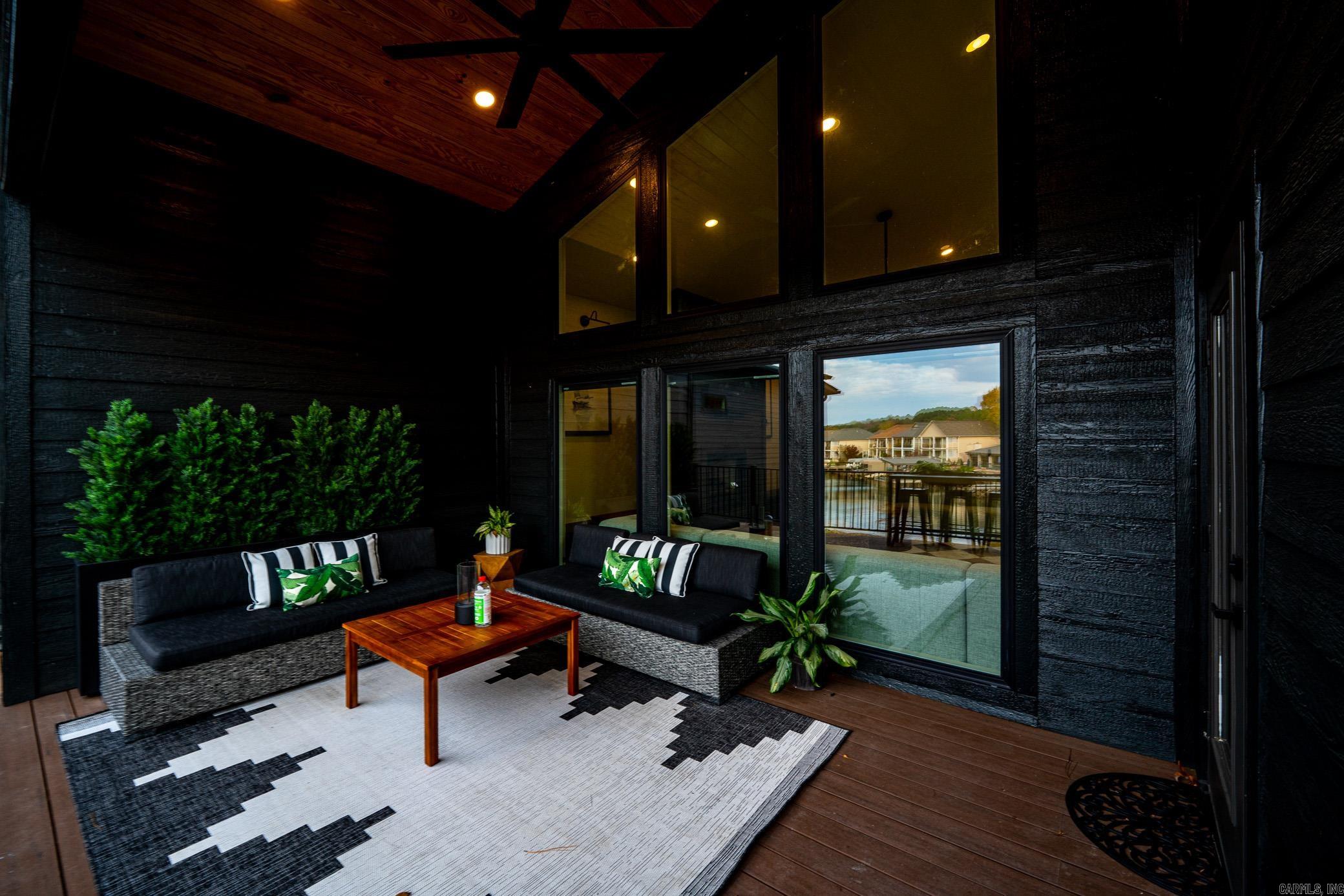 Not in Subdivision - Residential Income