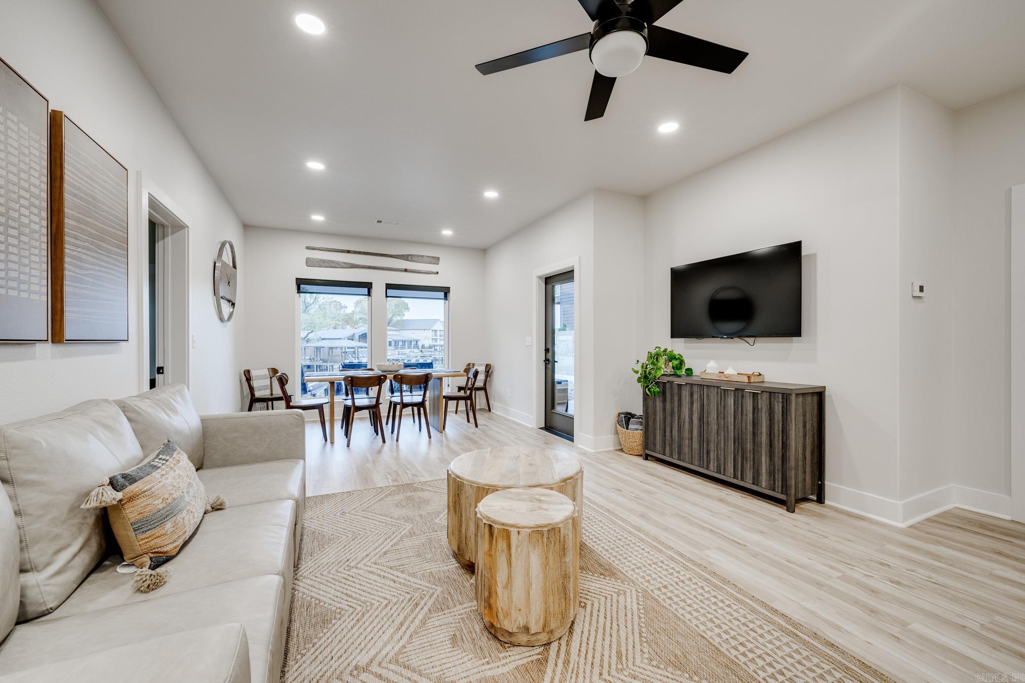 Not in Subdivision - Residential Income