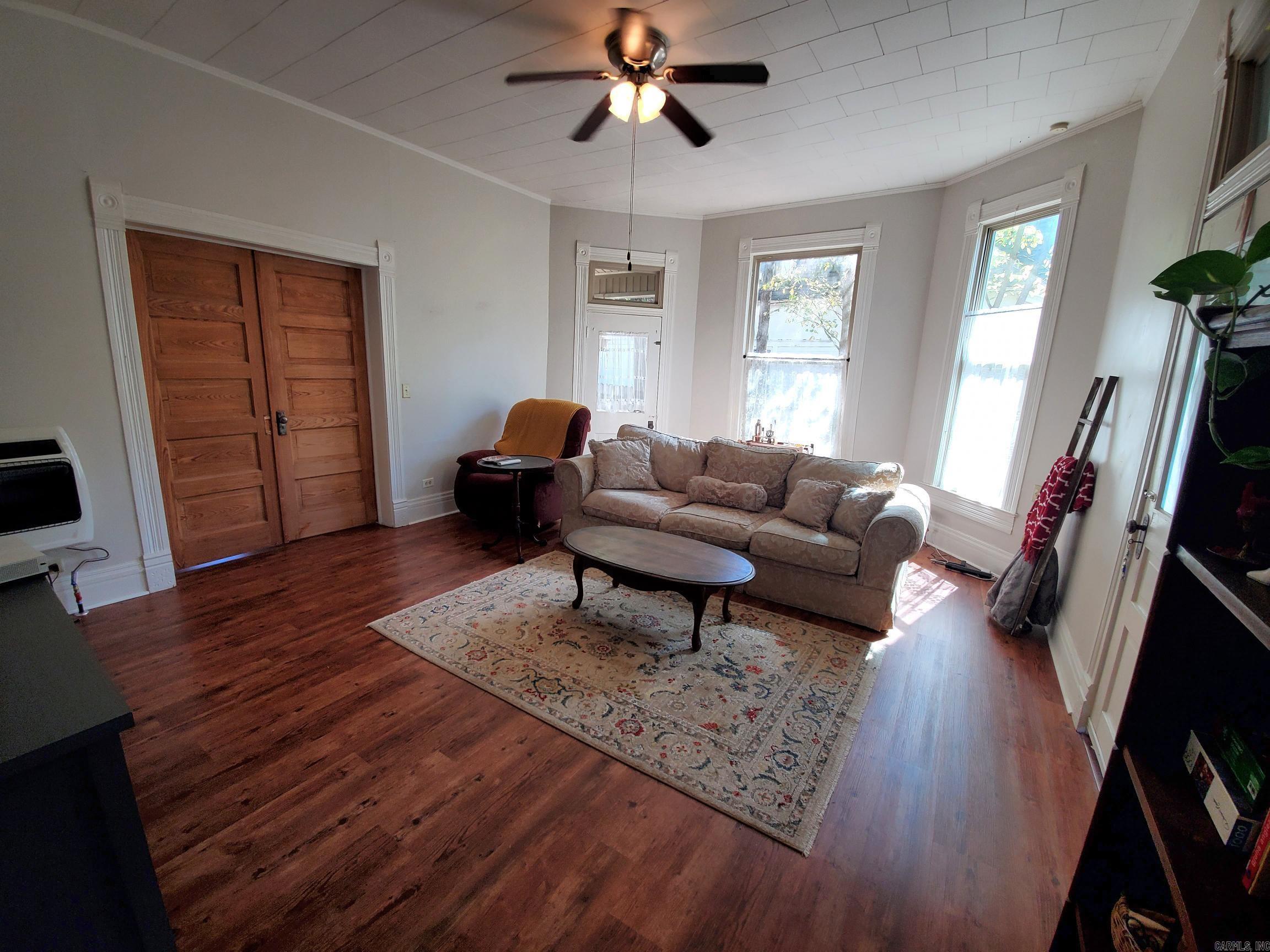 MENA ORIGINAL - Residential