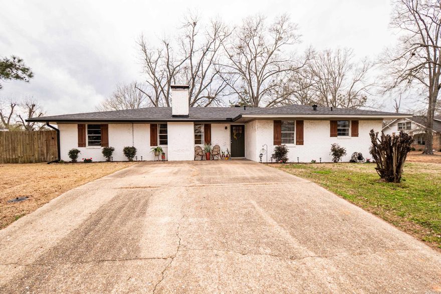 Welcome to this beautifully renovated 3-bedroom, 2-bath ranch-style home, offering the perfect blend of comfort, style, and convenience. Located in a family-friendly neighborhood, this home is within walking distance to the local school, making it an ideal spot for families.  Key features include: *Completely Renovated *New Roof *Fenced-In Backyard *Above Ground Pool *Open Floor Plan  Don't miss out on this turn-key home with all the modern upgrades! Schedule your showing today!