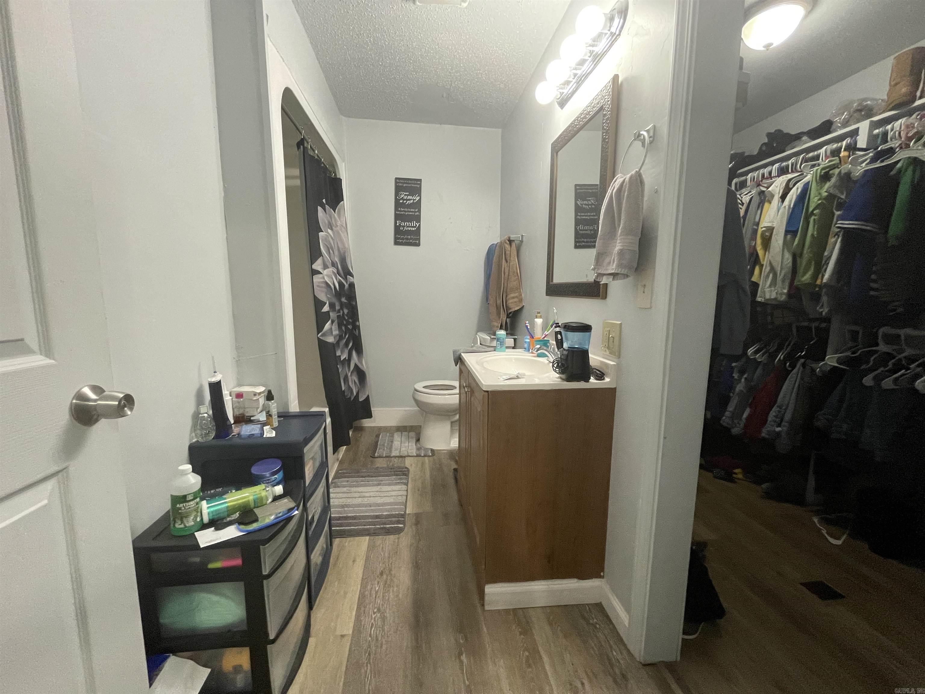 SKY WAY - Residential