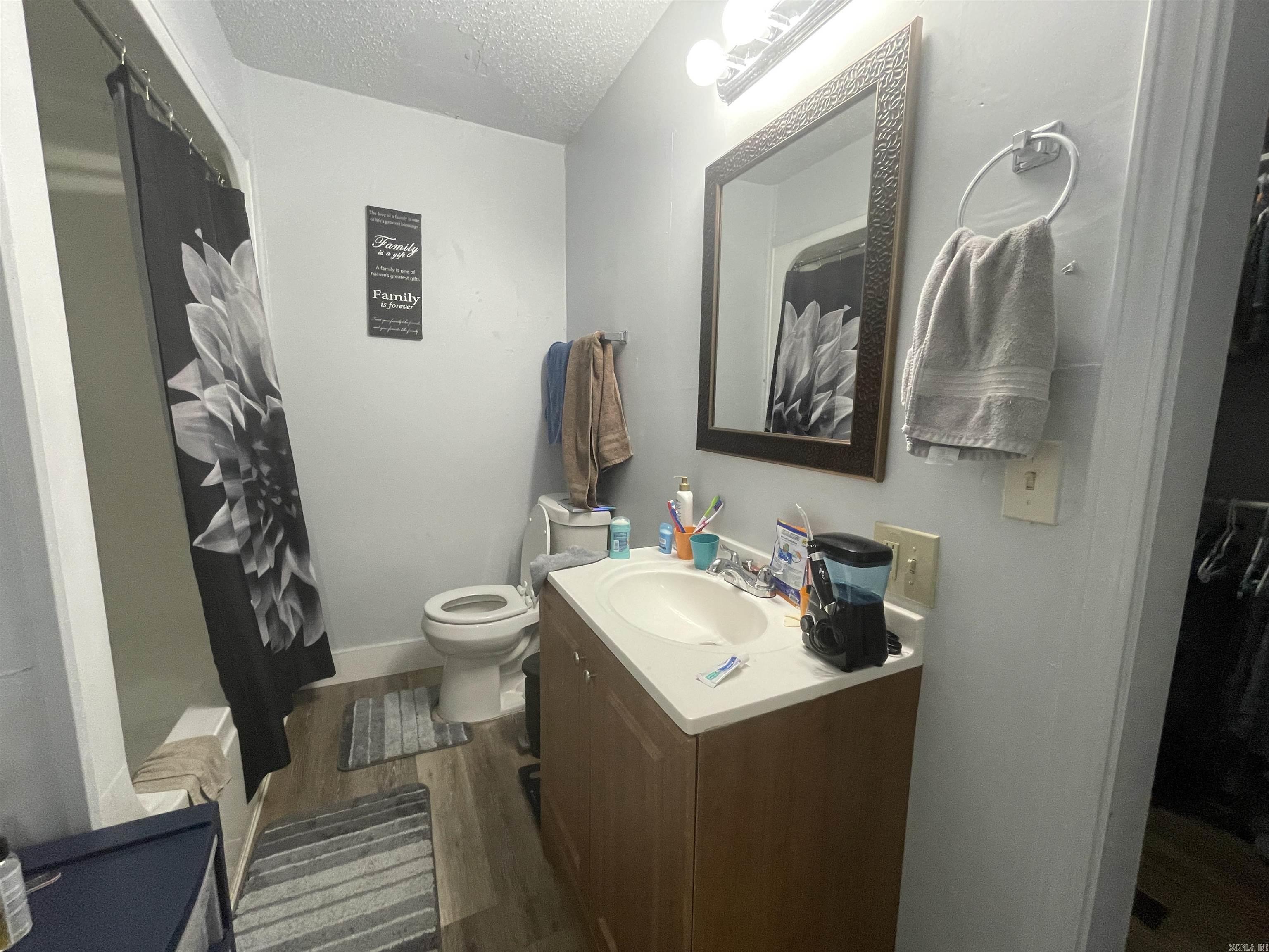 SKY WAY - Residential