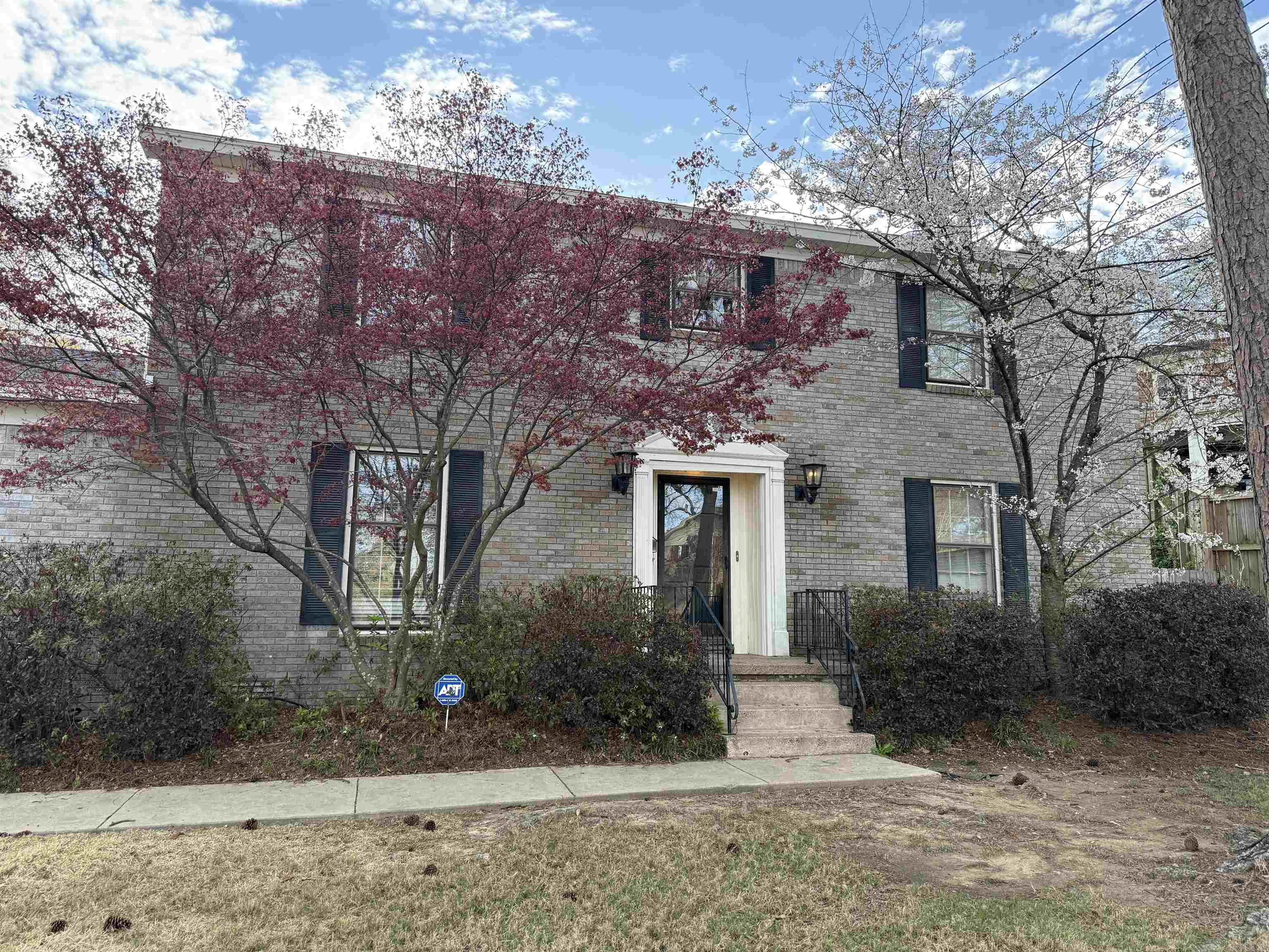 HALL COVE - Residential