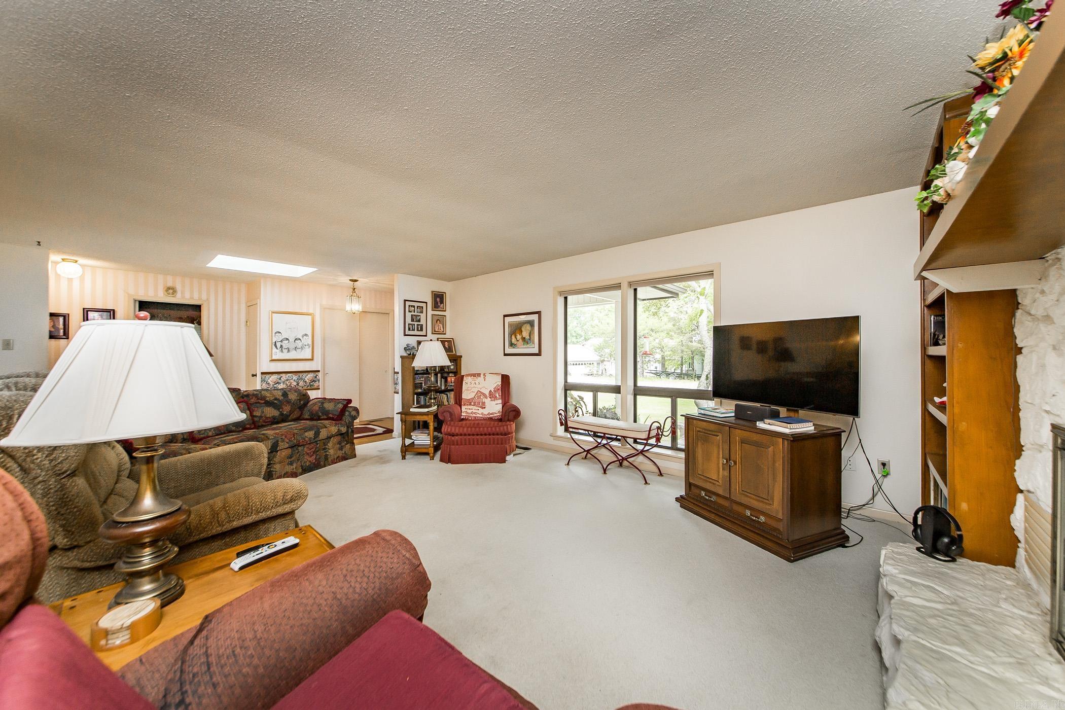 INDIAN HILLS - Residential