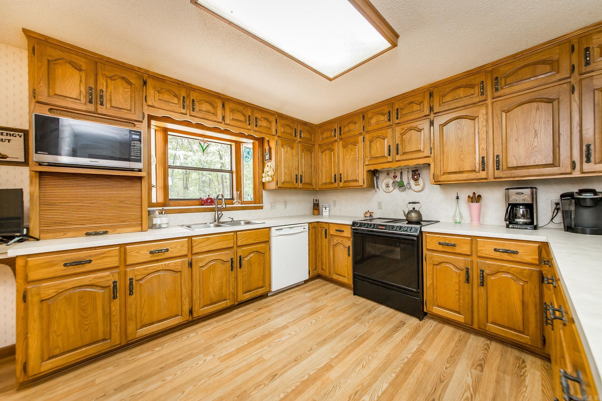 INDIAN HILLS - Residential