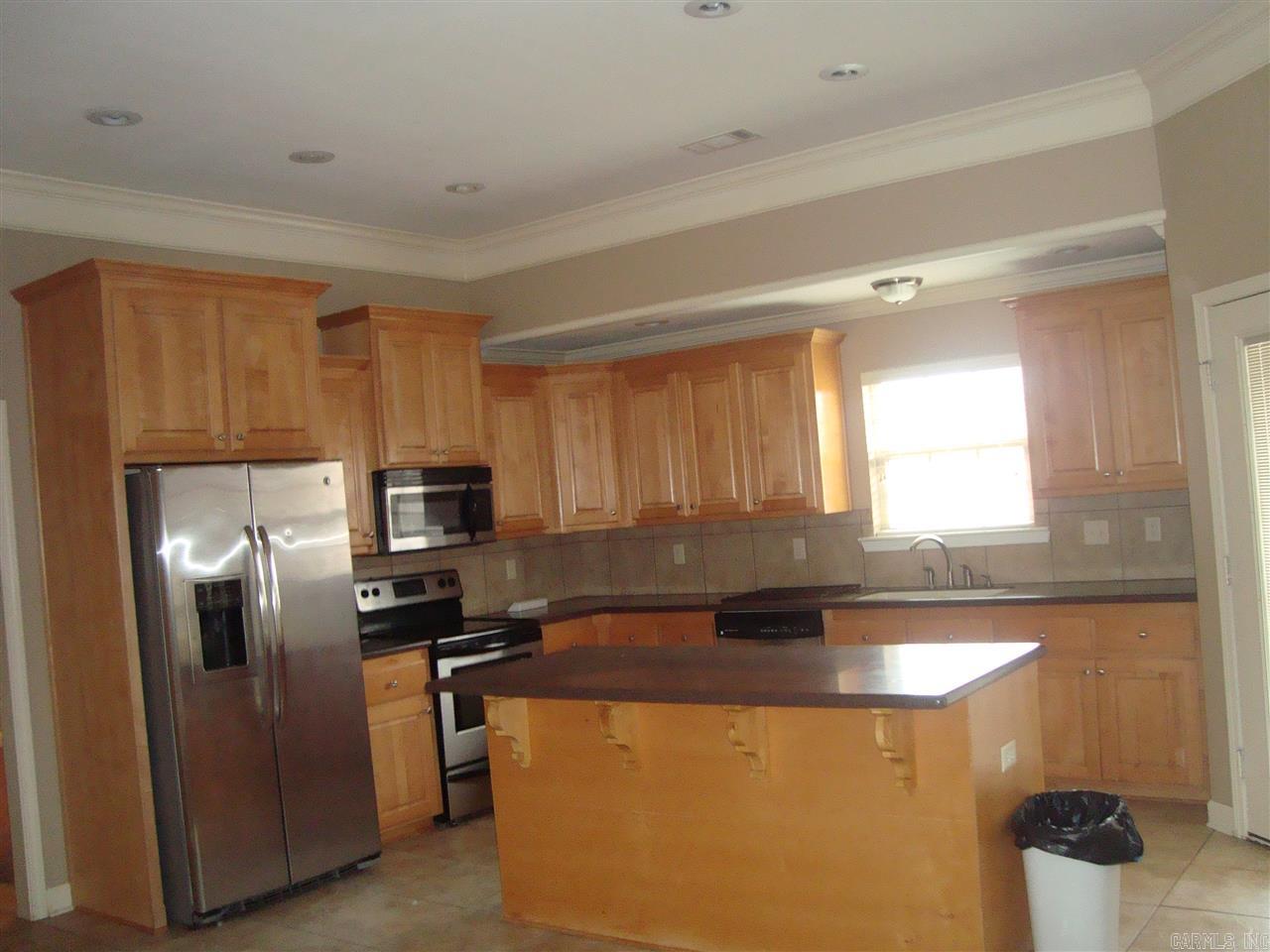 Base Meadows - Residential Lease