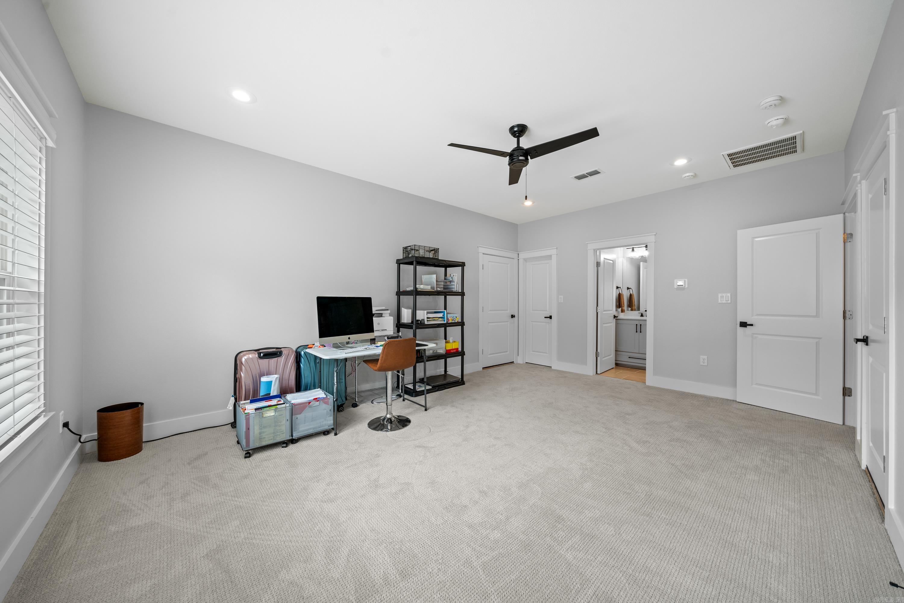 CHENAL VALLEY EPERNAY PLACE - Residential