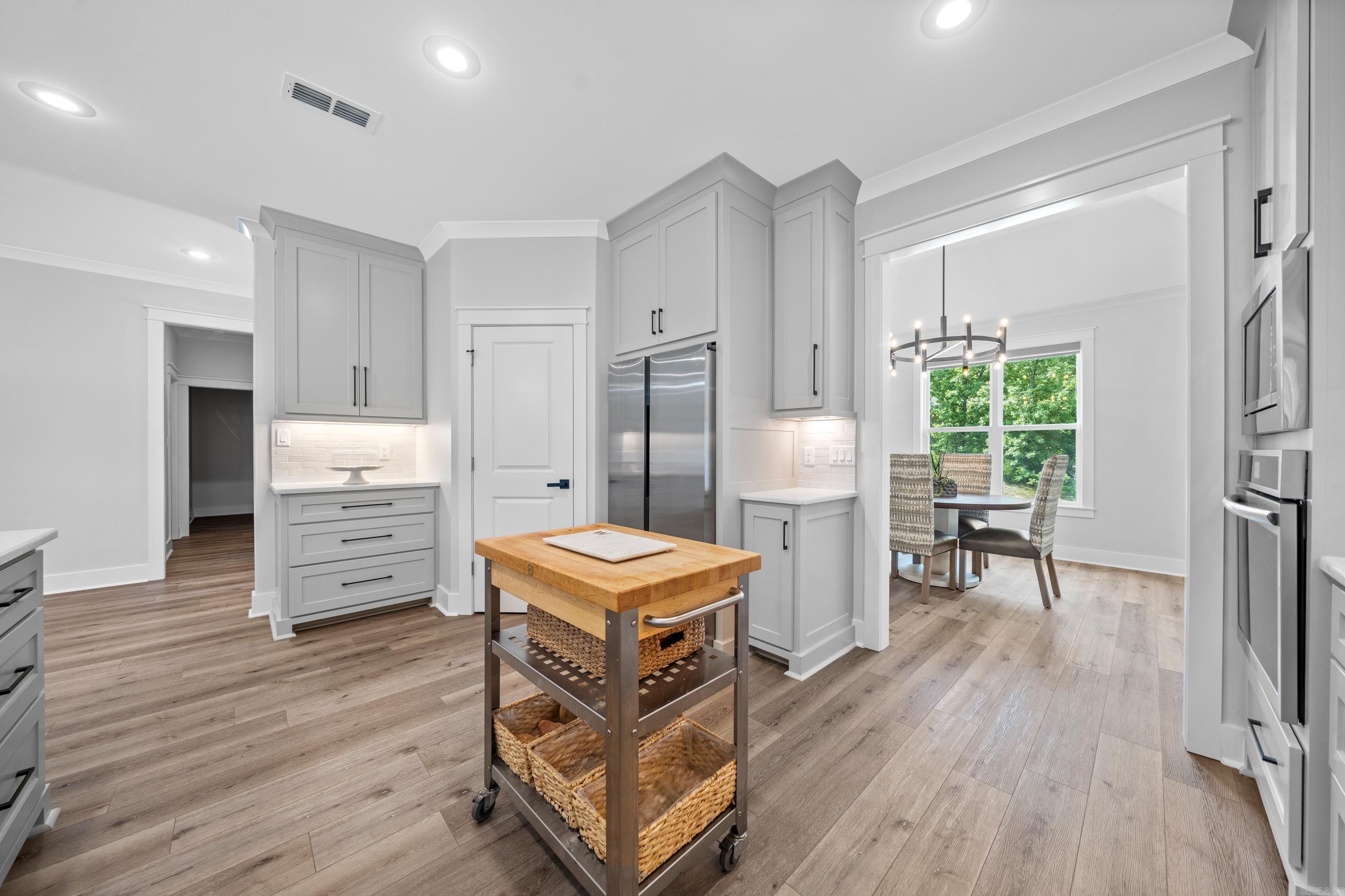 CHENAL VALLEY EPERNAY PLACE - Residential