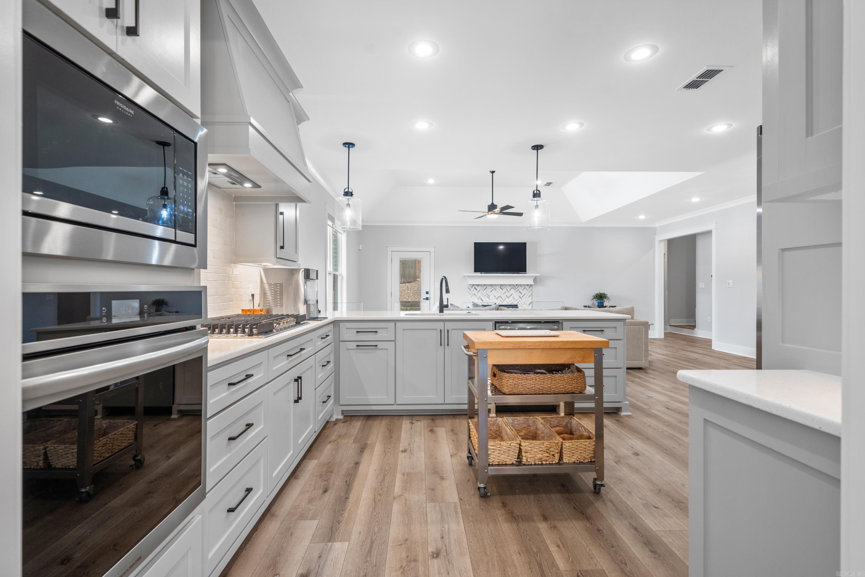 CHENAL VALLEY EPERNAY PLACE - Residential