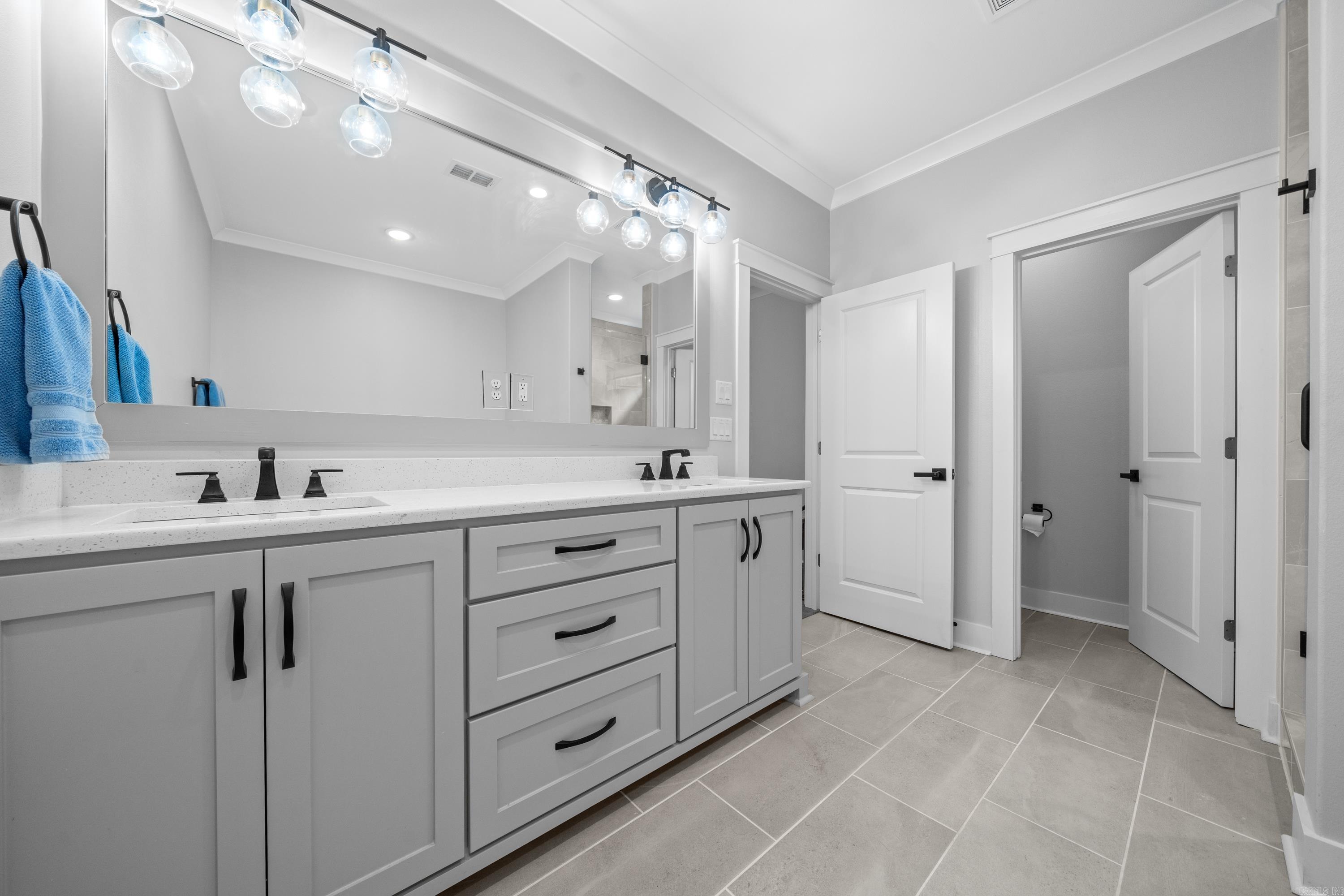 CHENAL VALLEY EPERNAY PLACE - Residential