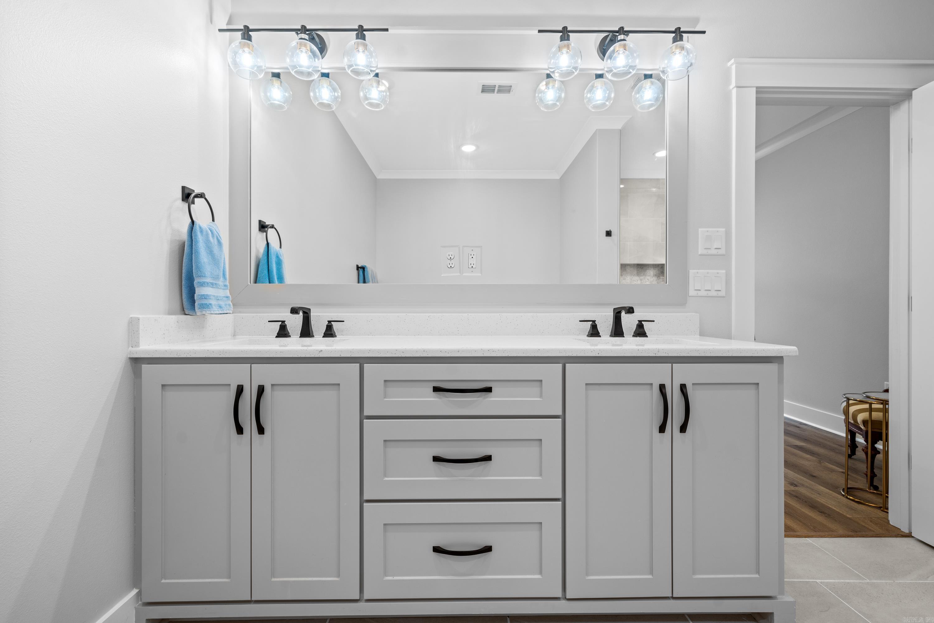 CHENAL VALLEY EPERNAY PLACE - Residential