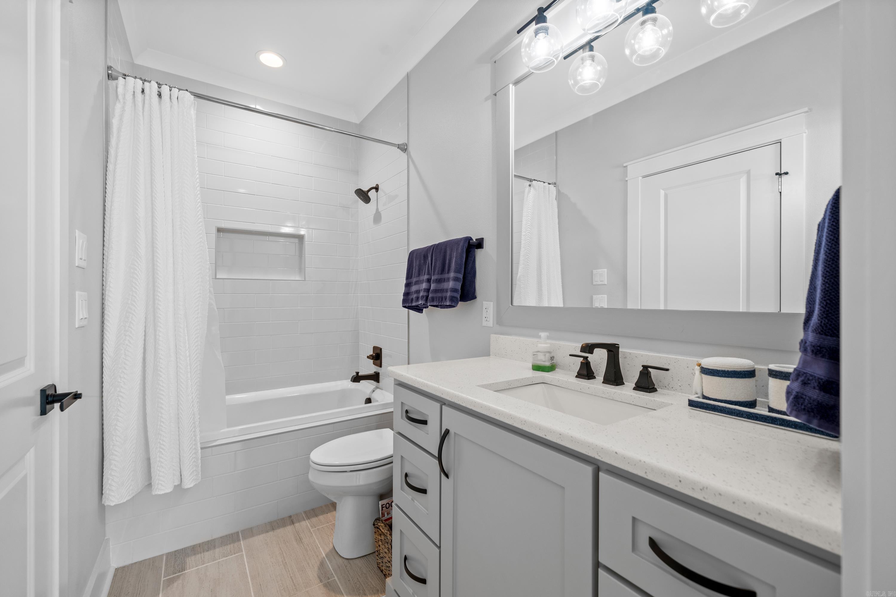 CHENAL VALLEY EPERNAY PLACE - Residential