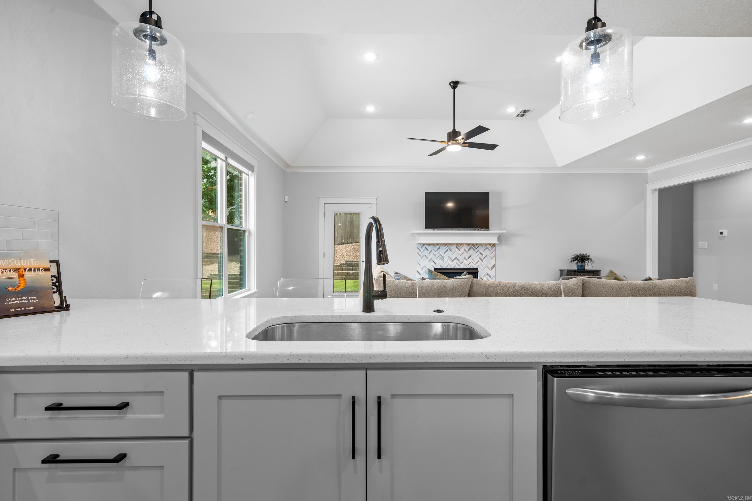 CHENAL VALLEY EPERNAY PLACE - Residential