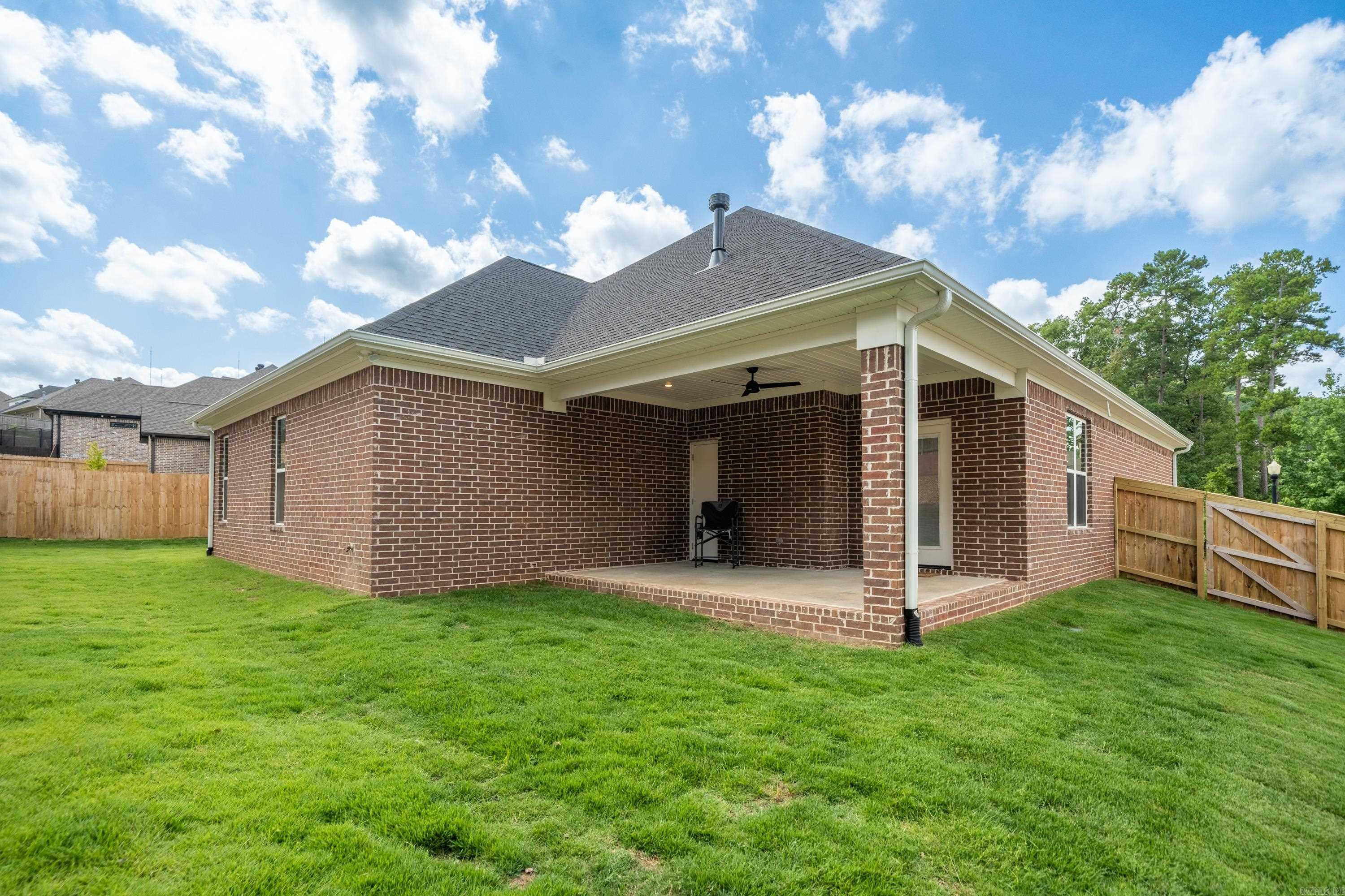 CHENAL VALLEY EPERNAY PLACE - Residential