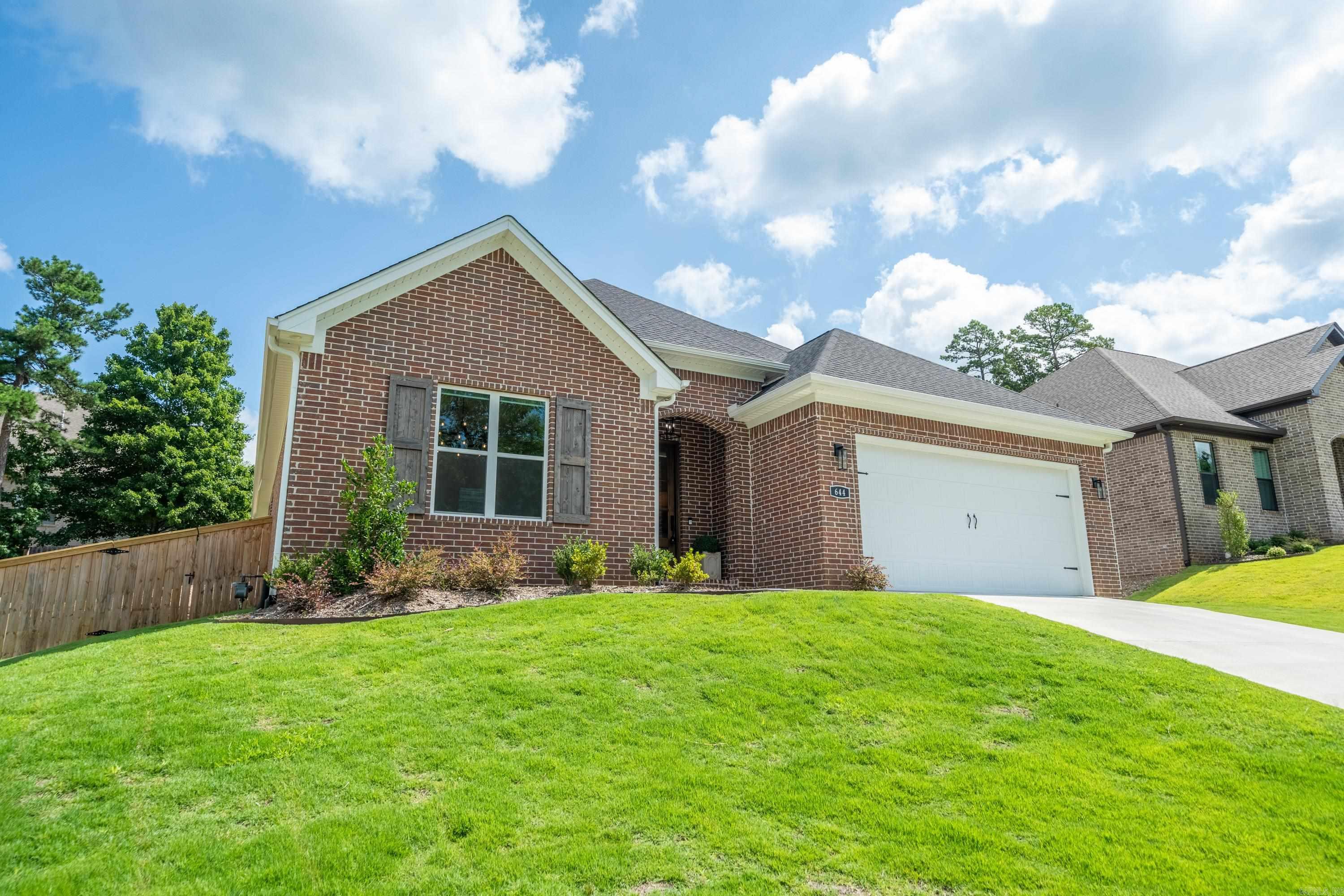 CHENAL VALLEY EPERNAY PLACE - Residential