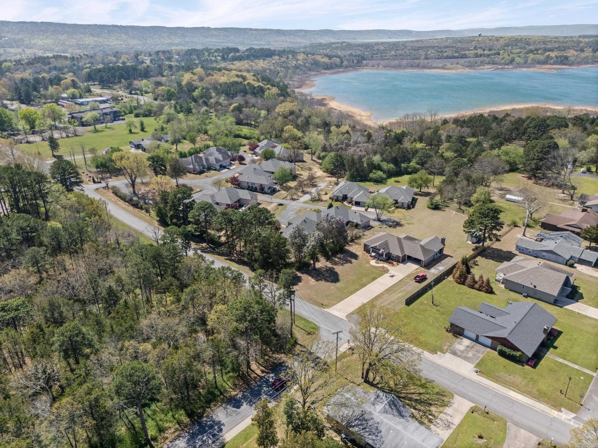 VINEGAR HILL  (H.P.R.) - Residential