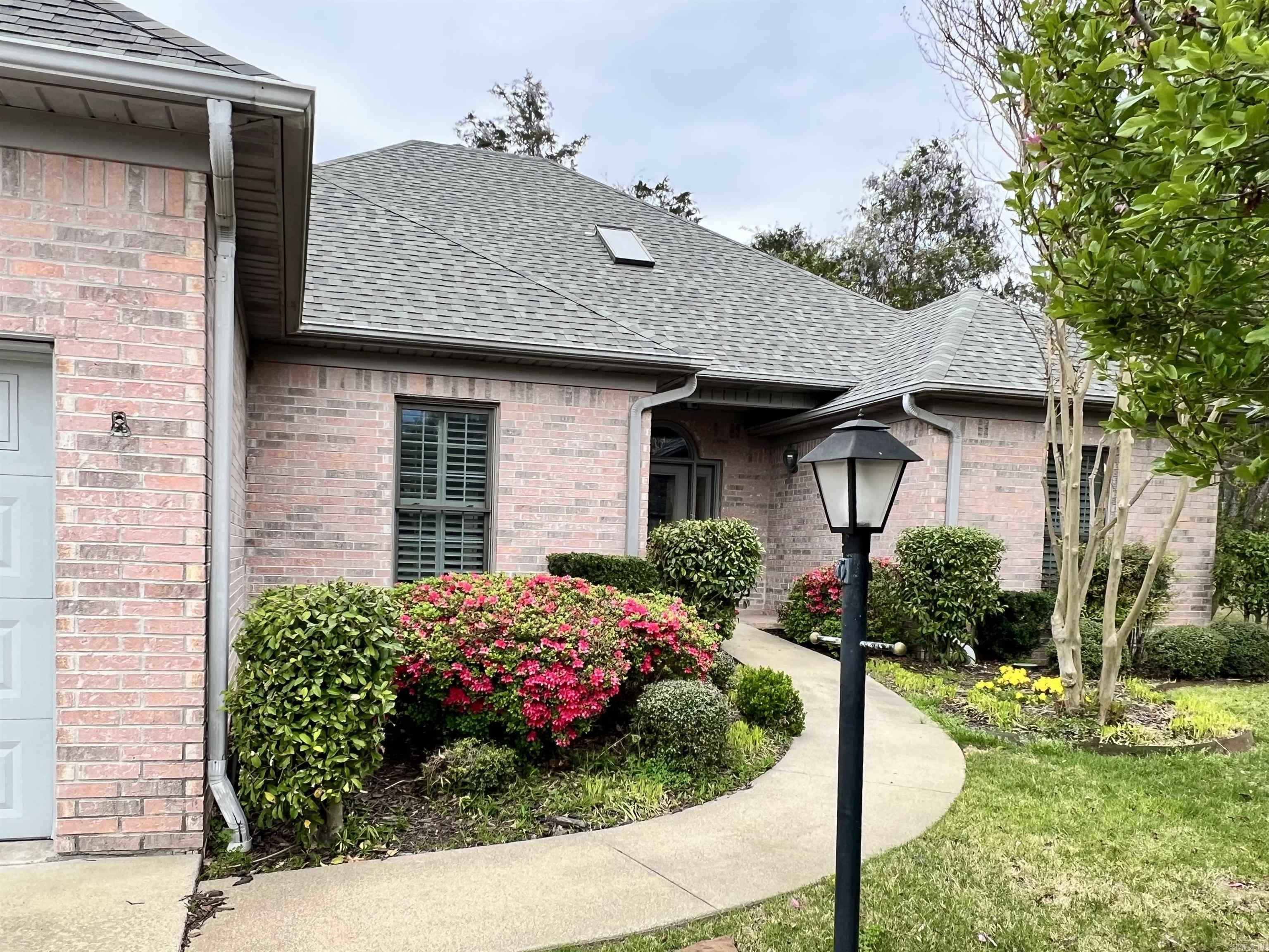 VINEGAR HILL  (H.P.R.) - Residential