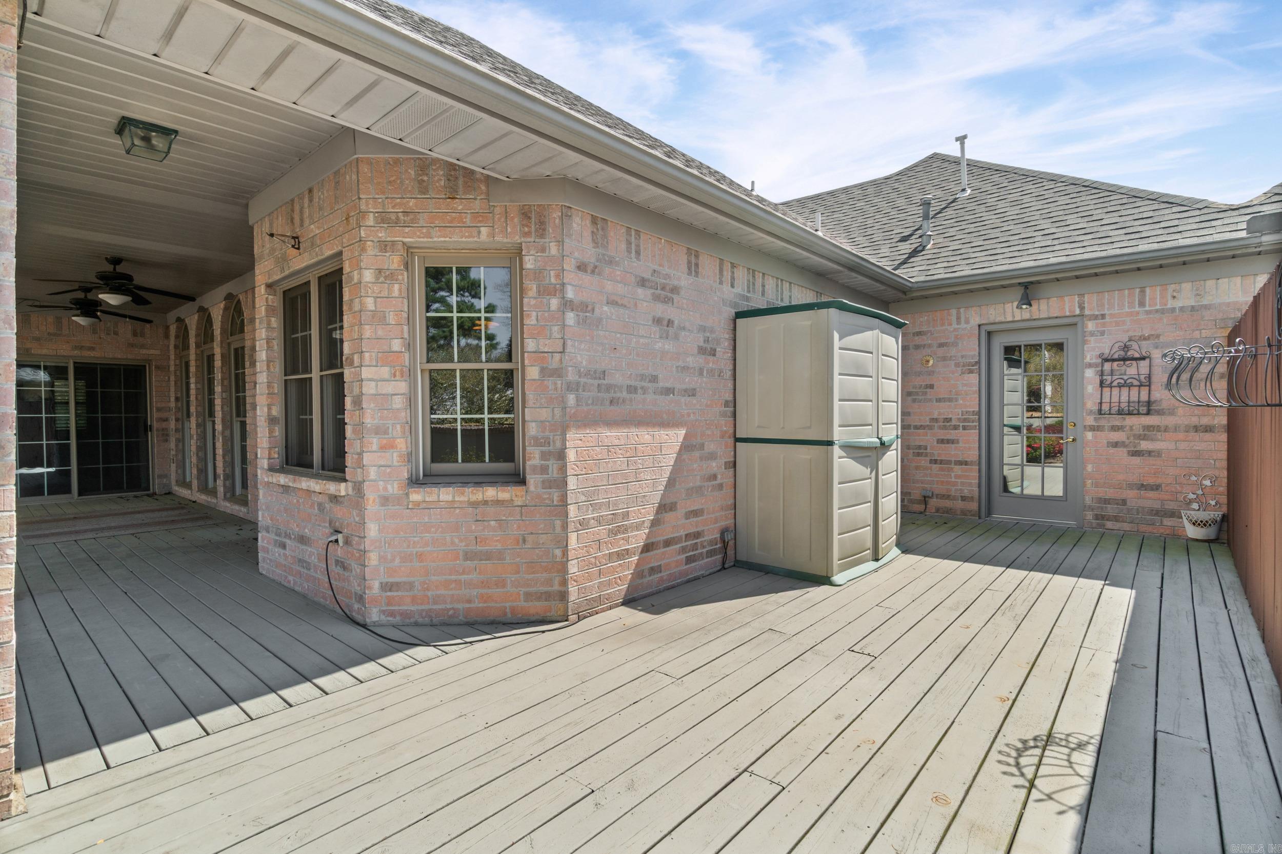 VINEGAR HILL  (H.P.R.) - Residential