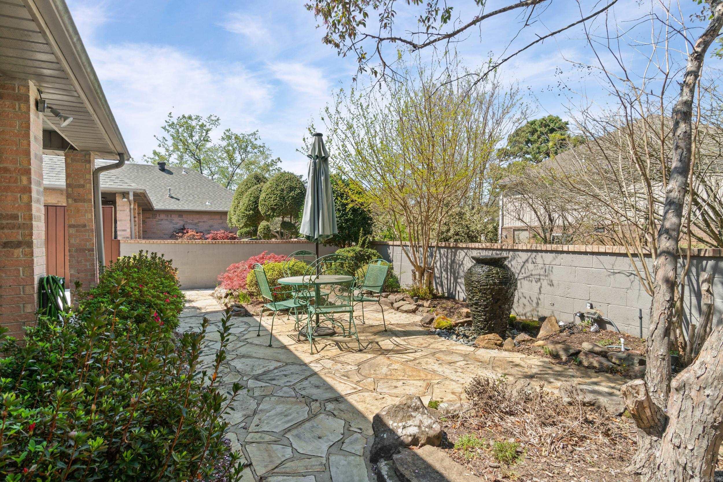 VINEGAR HILL  (H.P.R.) - Residential