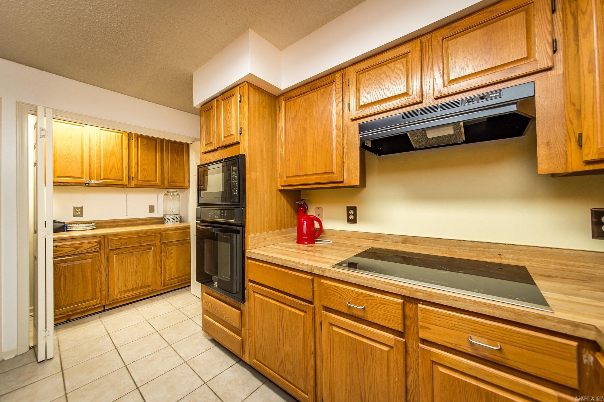 CASTLE RIDGE - Residential