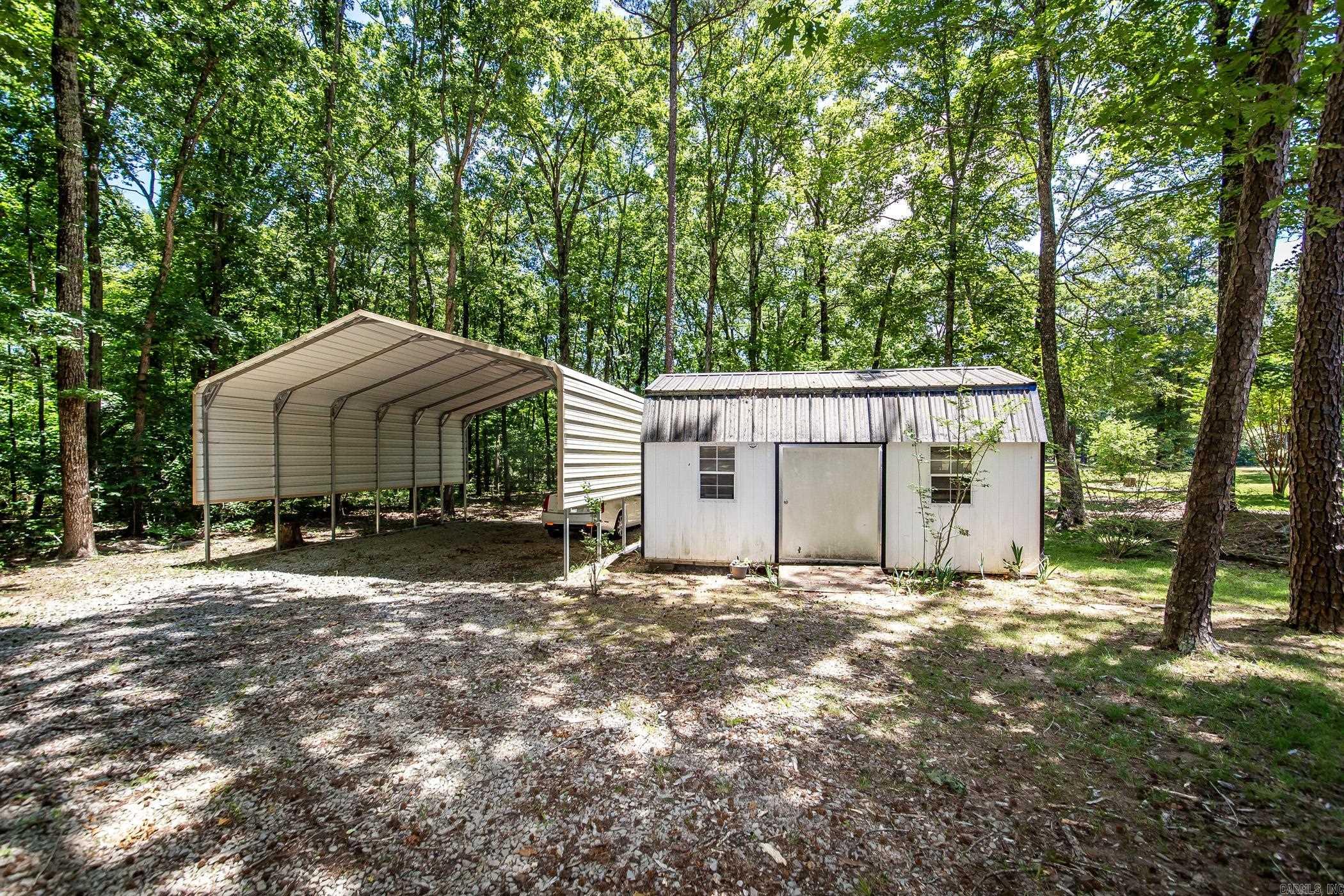 CASTLE RIDGE - Residential