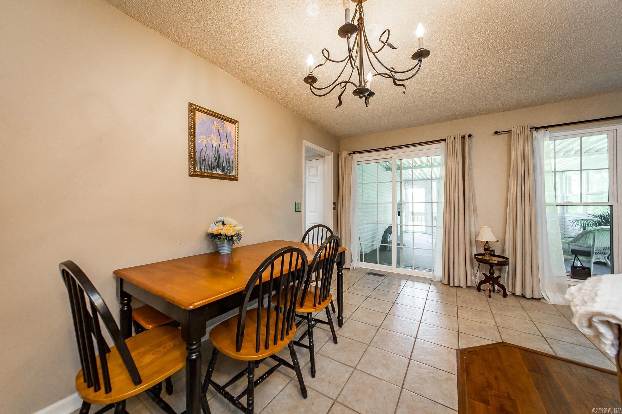 CASTLE RIDGE - Residential
