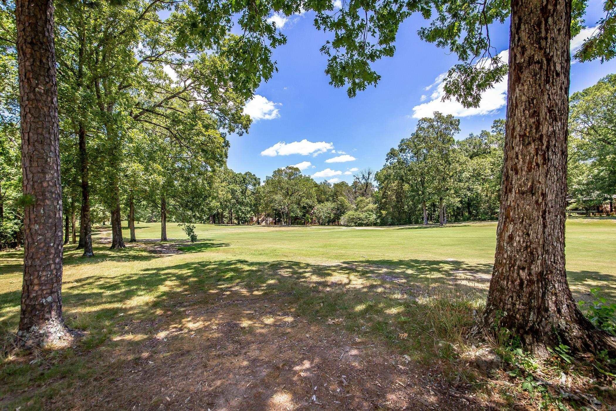 CASTLE RIDGE - Residential