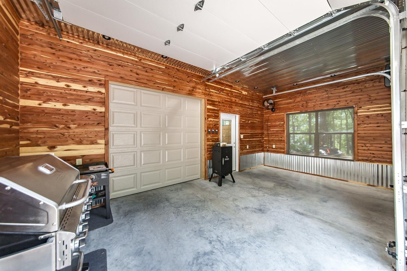 PLEASANT RIDGE - Residential
