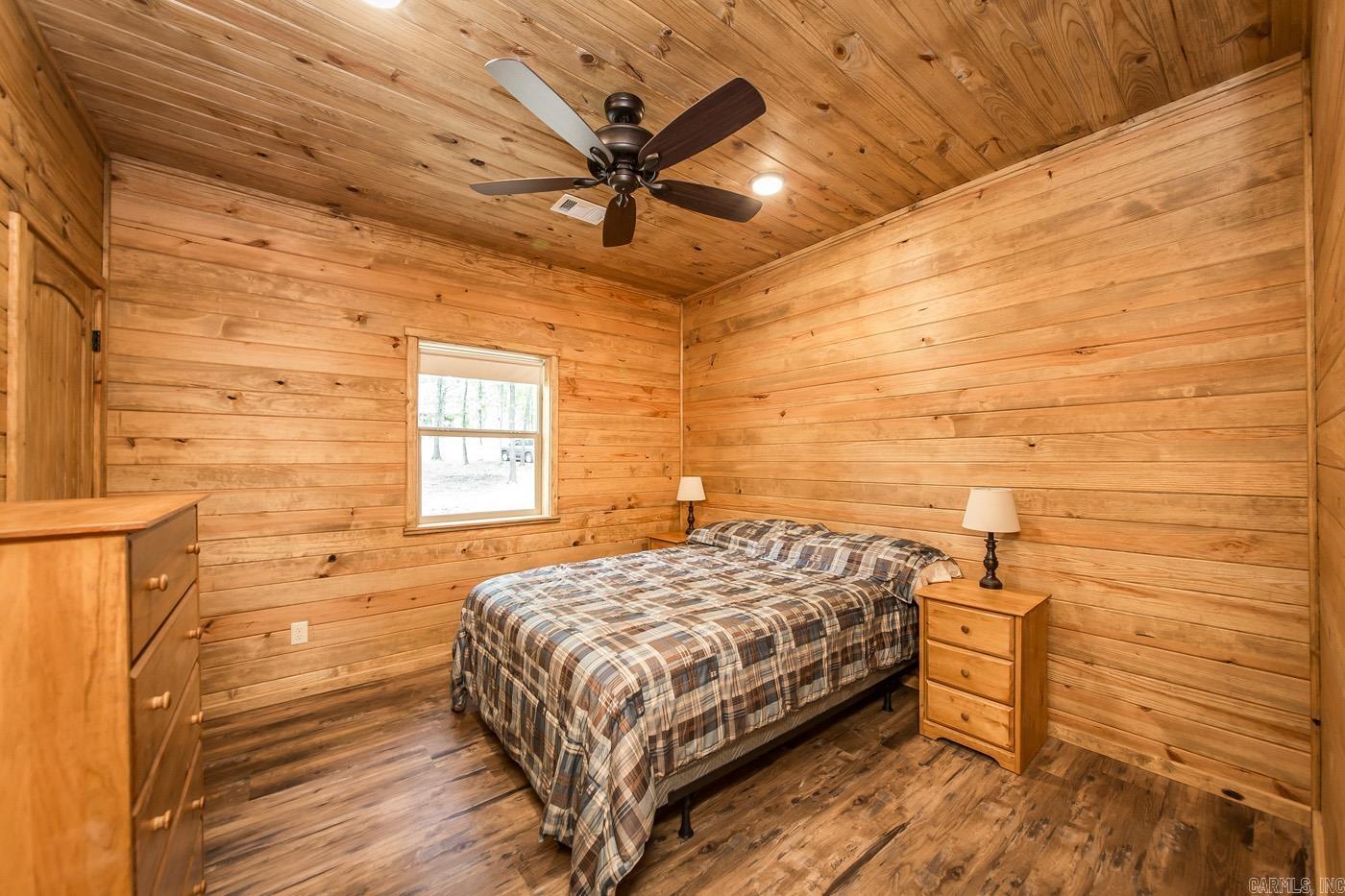 PLEASANT RIDGE - Residential