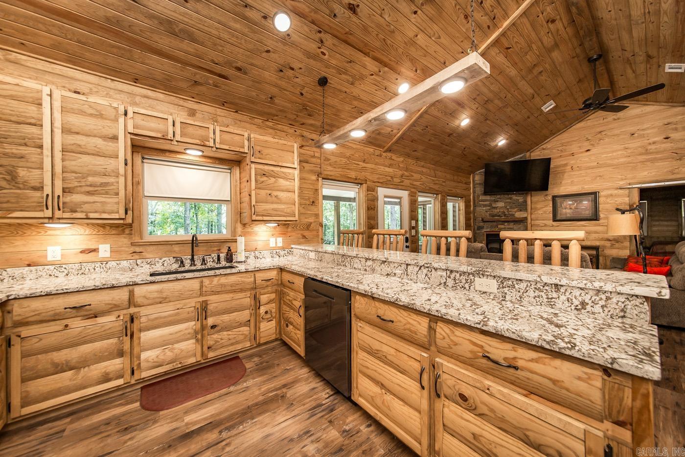 PLEASANT RIDGE - Residential